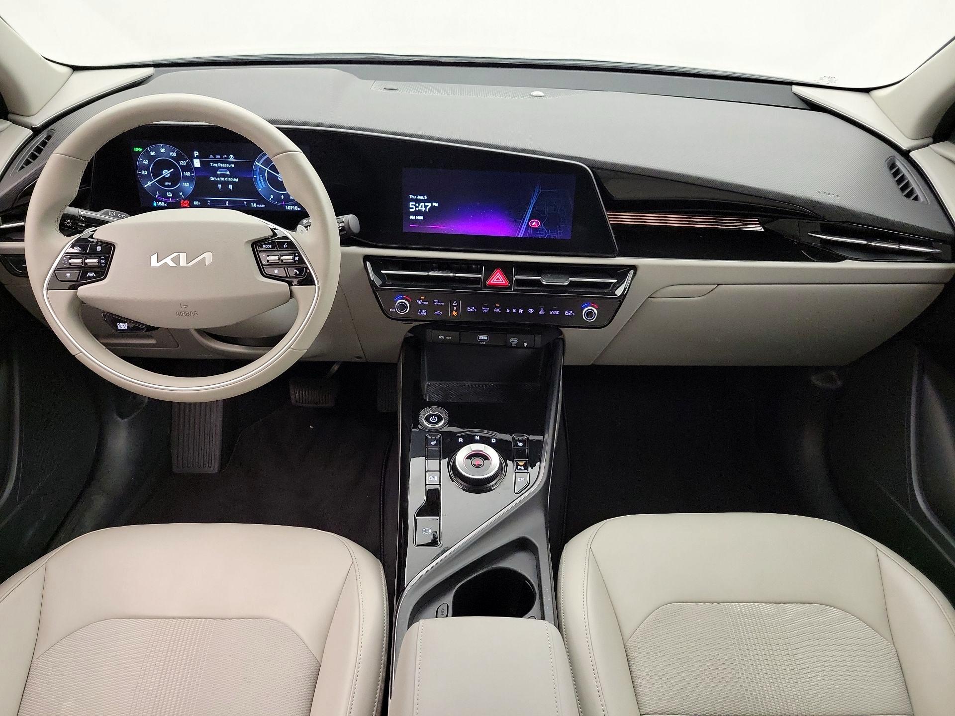 Thumbnail: 2023 Kia Niro - 9