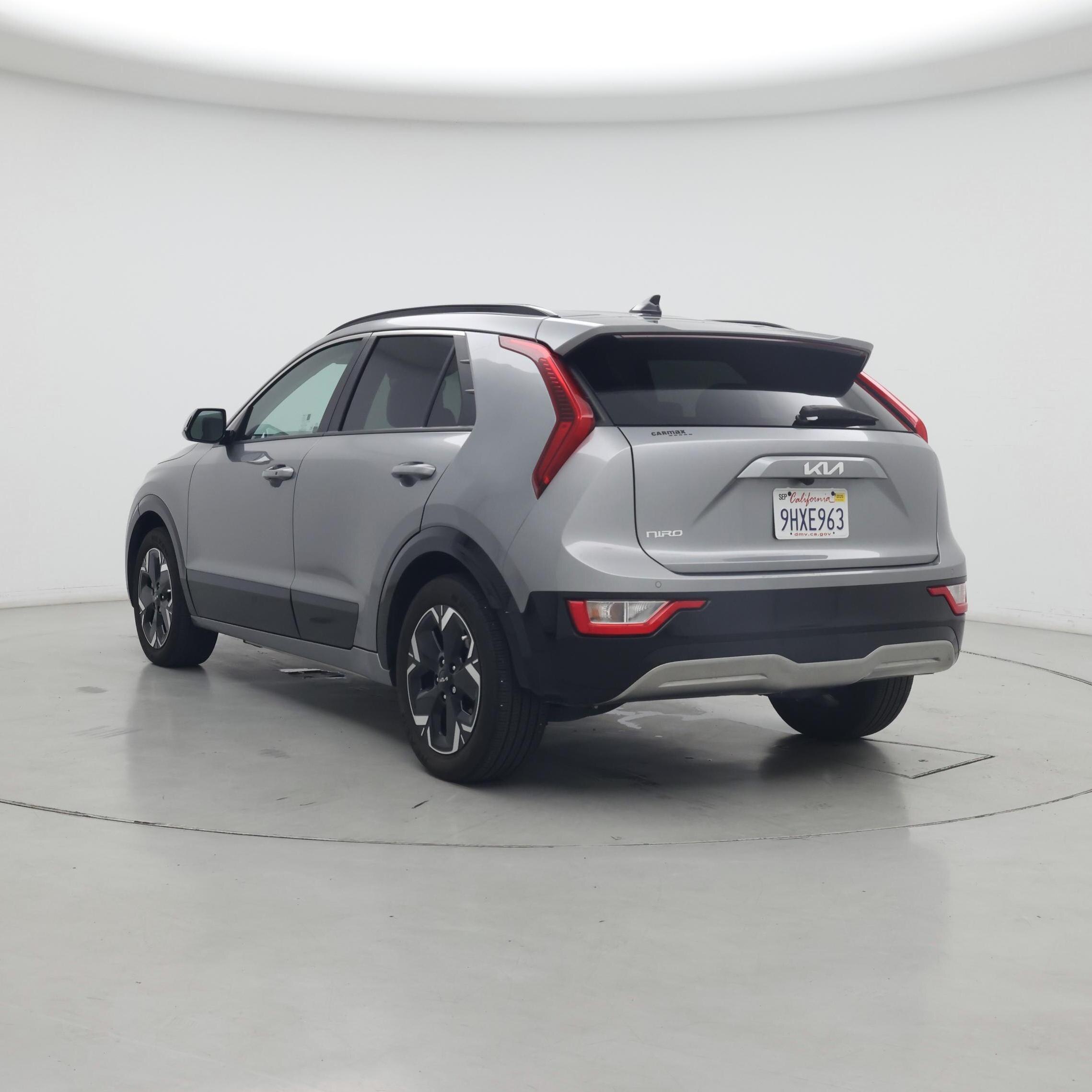 Thumbnail: 2023 Kia Niro - 2