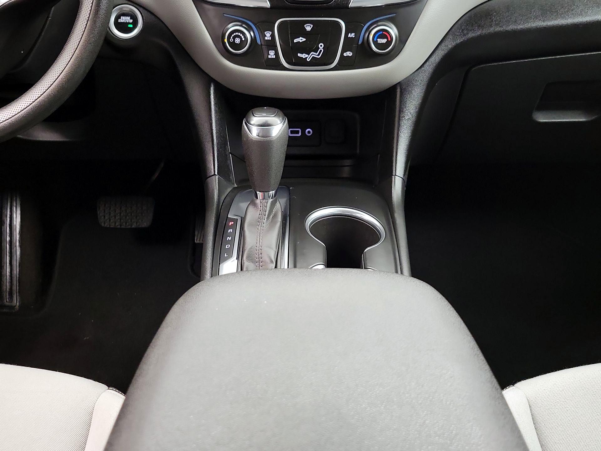 Thumbnail: 2019 Chevrolet Equinox - 17
