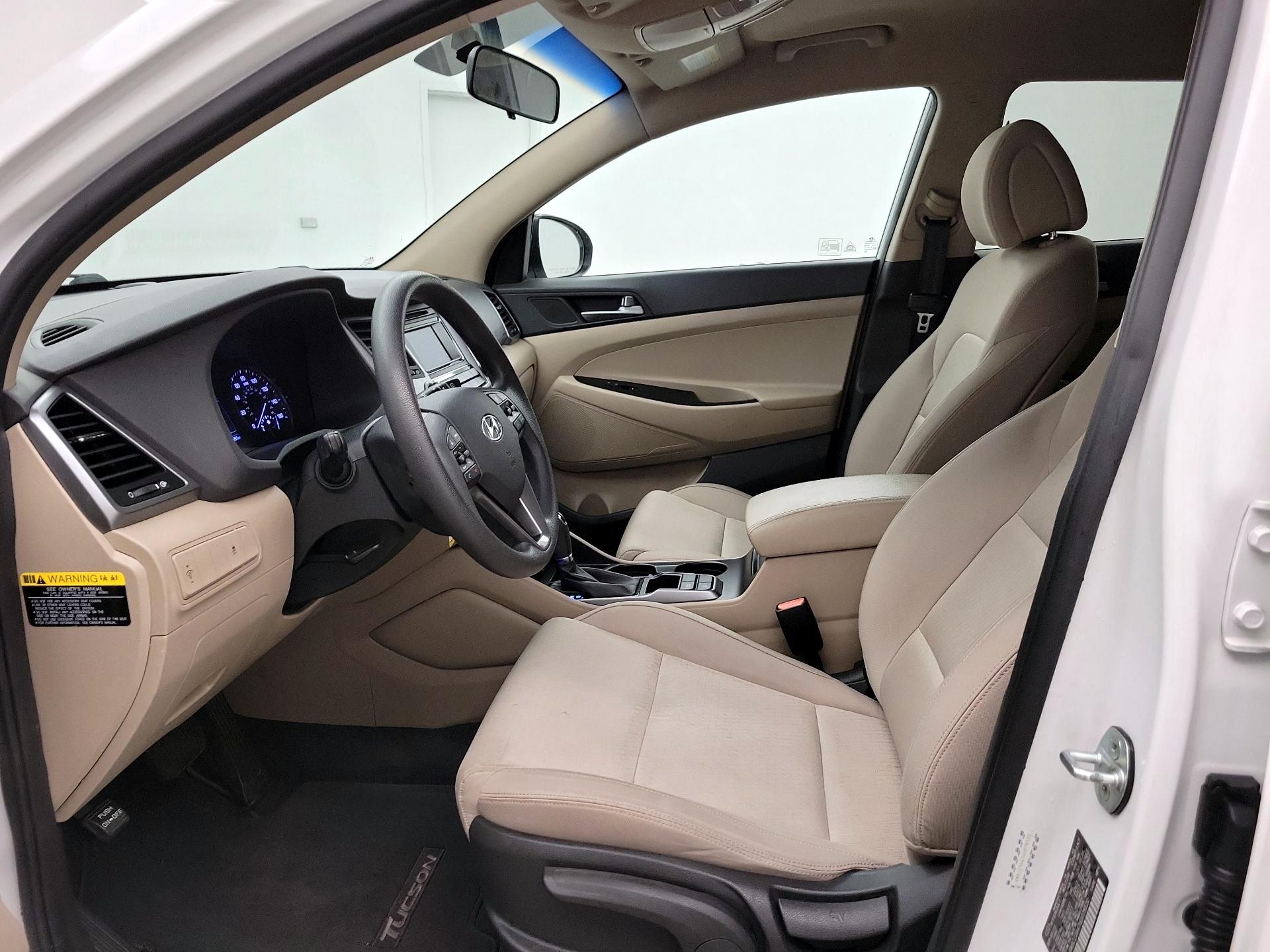 Thumbnail: 2016 Hyundai Tucson - 11
