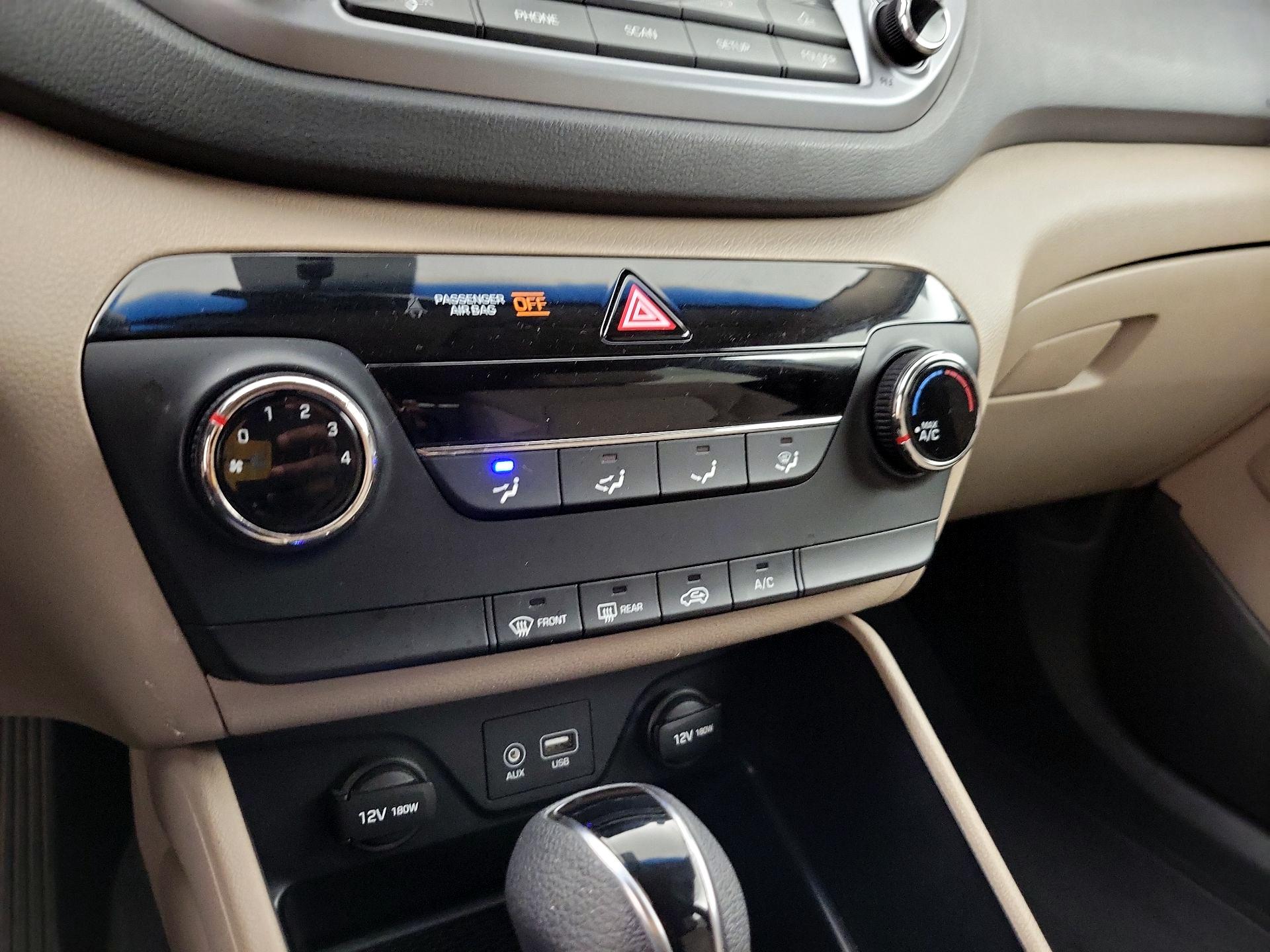 Thumbnail: 2016 Hyundai Tucson - 16