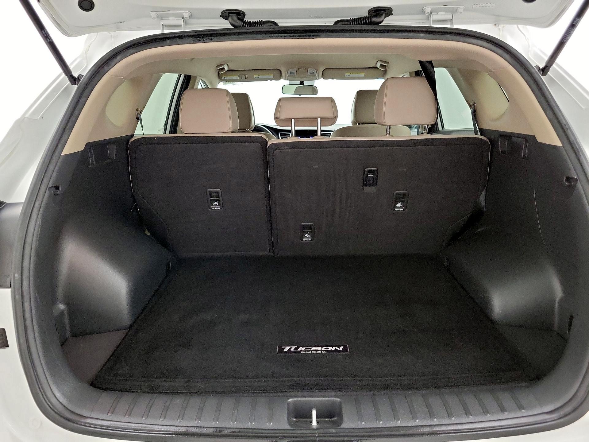 Thumbnail: 2016 Hyundai Tucson - 20
