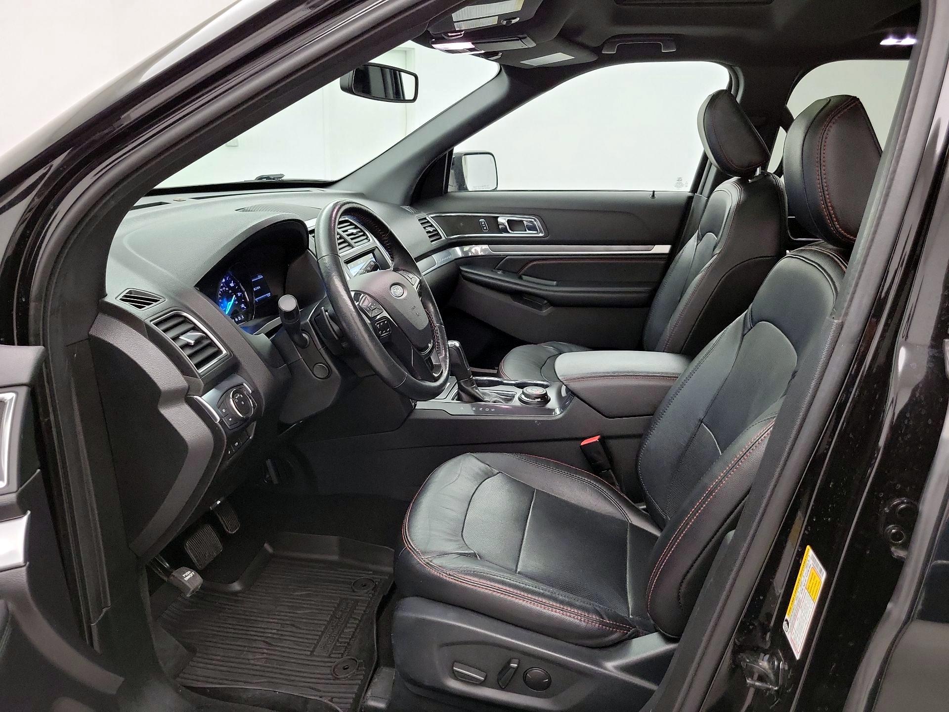Thumbnail: 2019 Ford Explorer - 11