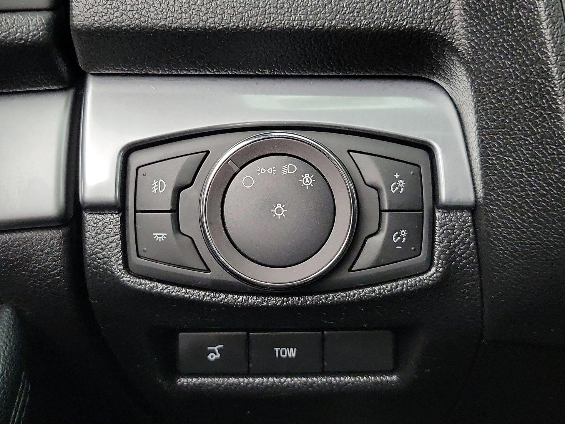 Thumbnail: 2019 Ford Explorer - 13