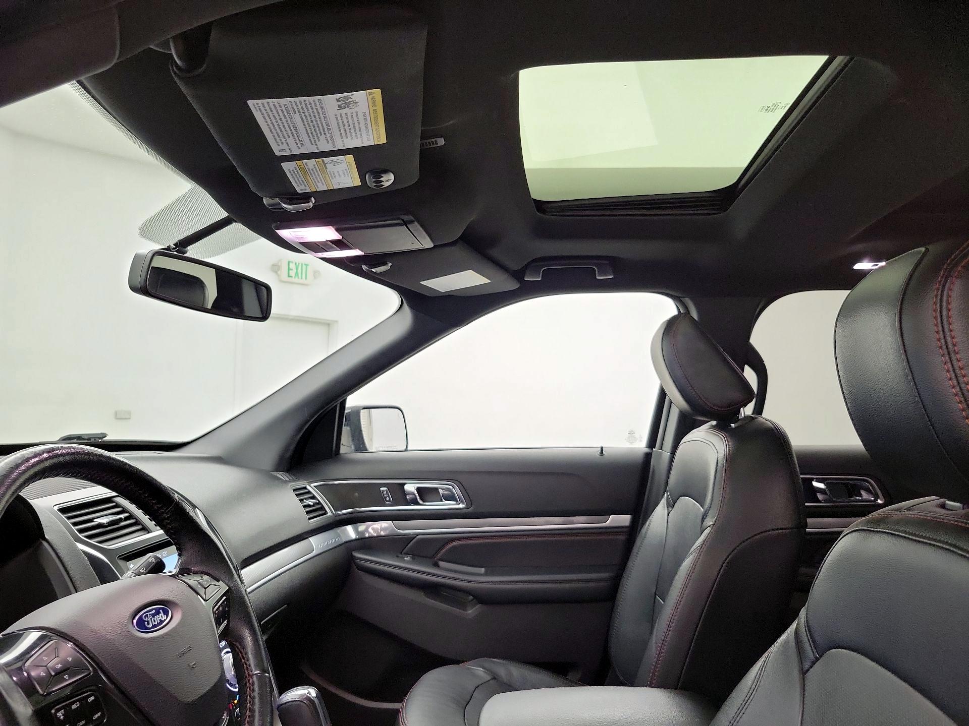 Thumbnail: 2019 Ford Explorer - 20
