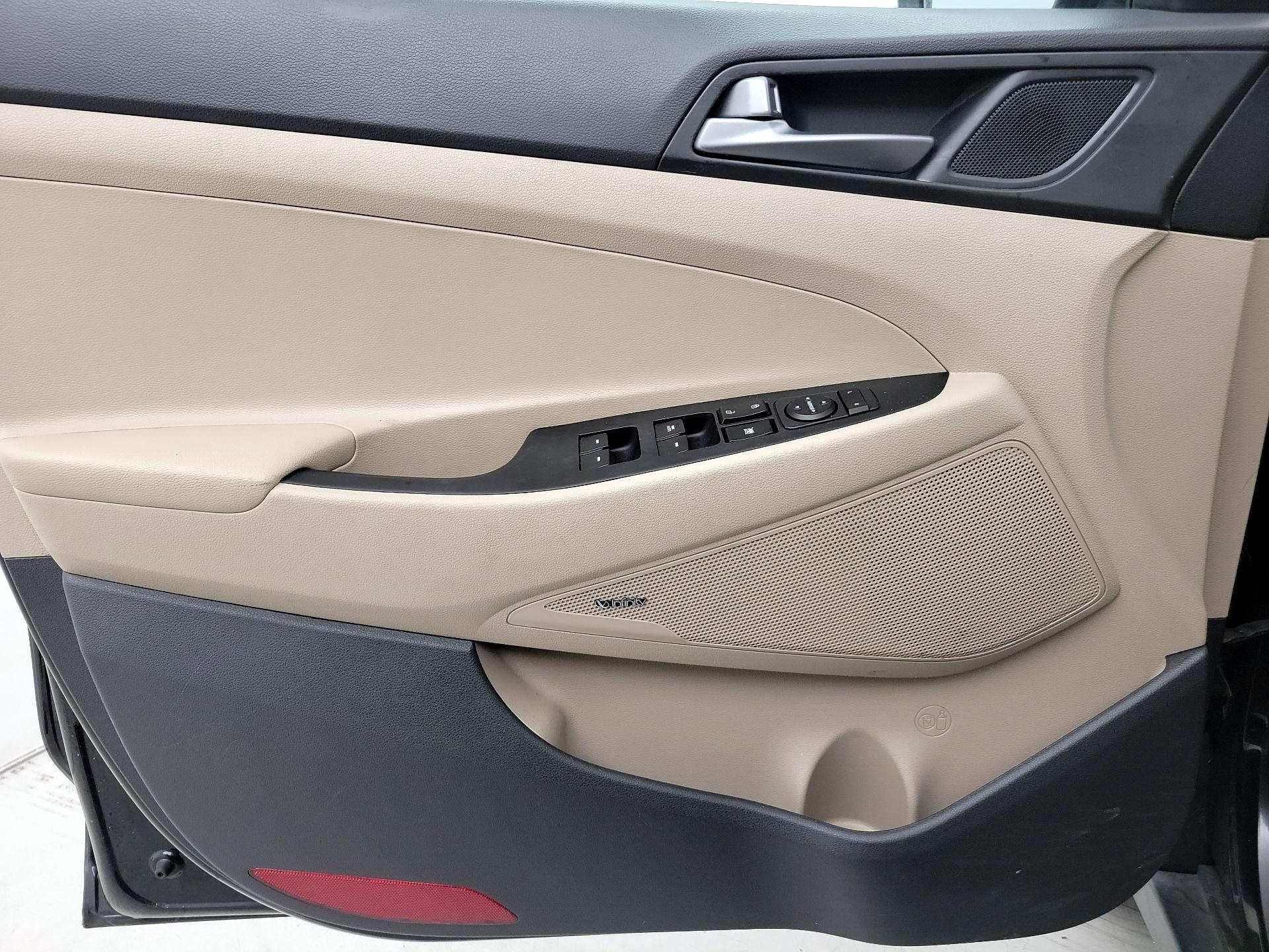 Thumbnail: 2017 Hyundai Tucson - 12