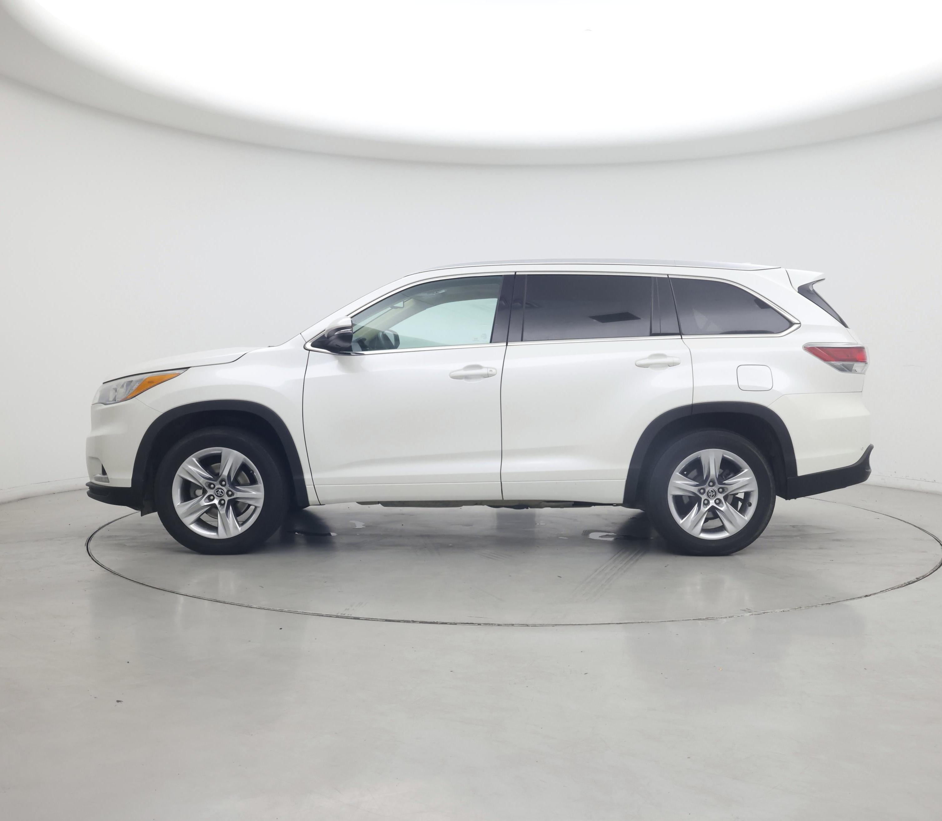 Thumbnail: 2016 Toyota Highlander - 3