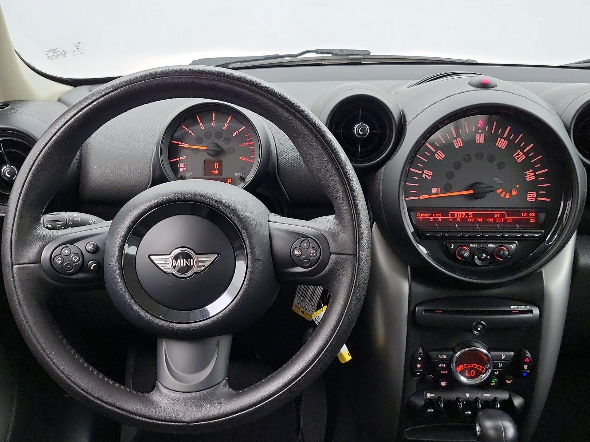 Thumbnail: 2015 MINI Cooper Countryman - 10