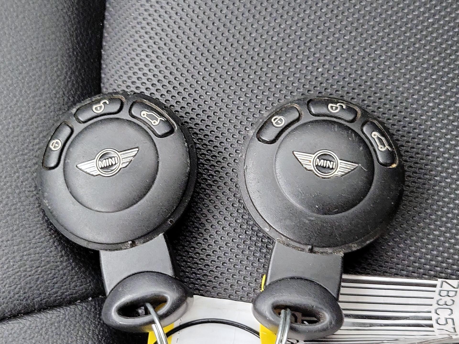 Thumbnail: 2015 MINI Cooper Countryman - 20