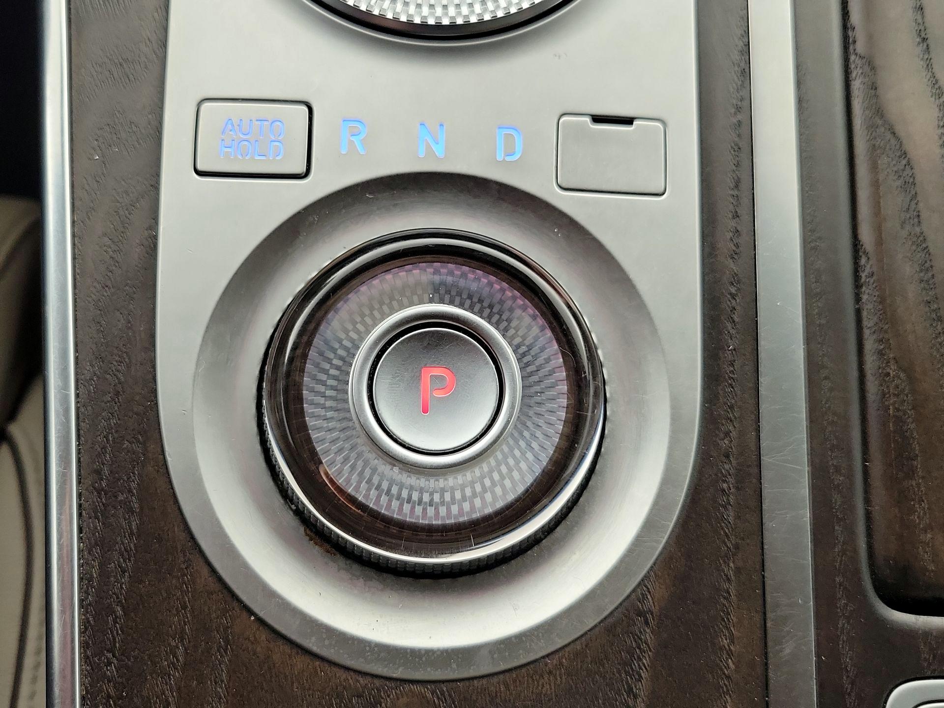 Thumbnail: 2021 Genesis GV80 - 18