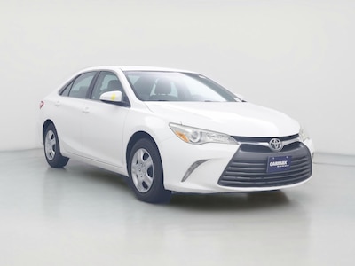 White 2015 Toyota Camry LE