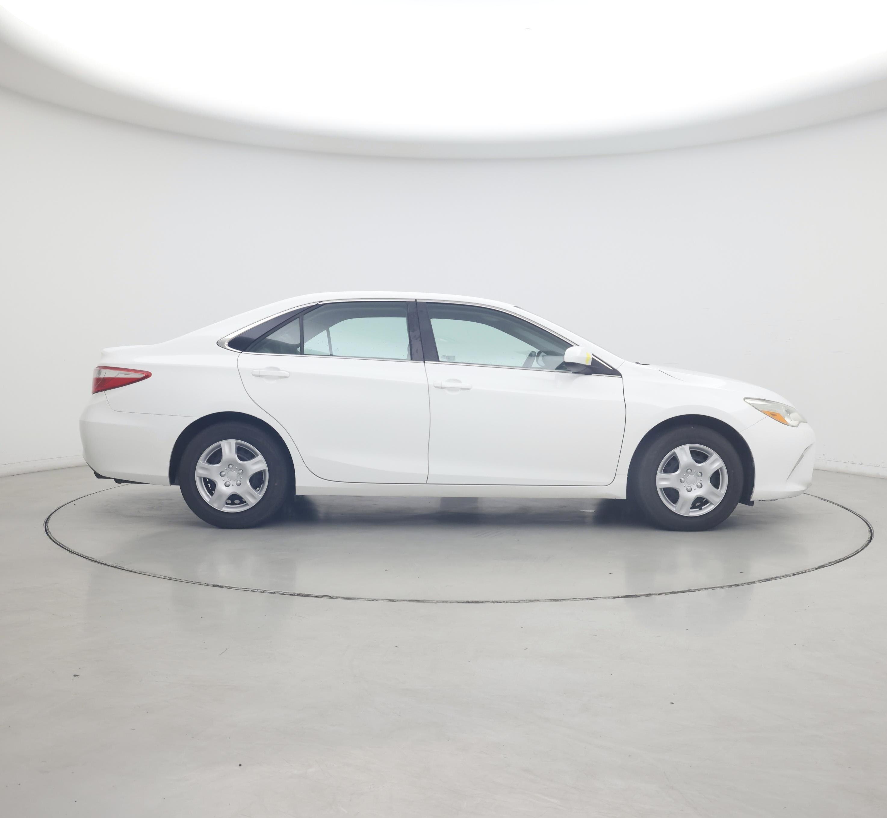Thumbnail: 2015 Toyota Camry - 7