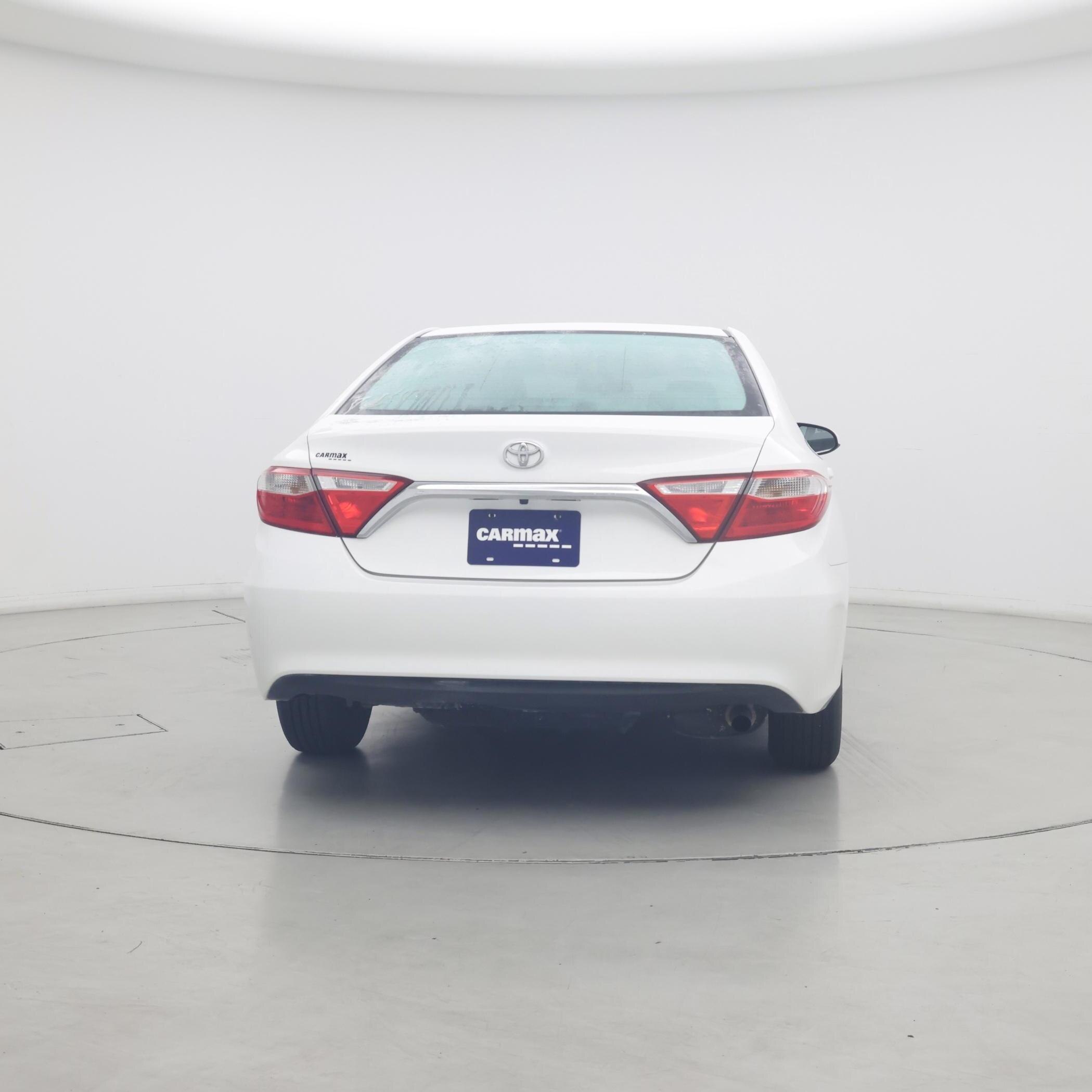 Thumbnail: 2015 Toyota Camry - 8