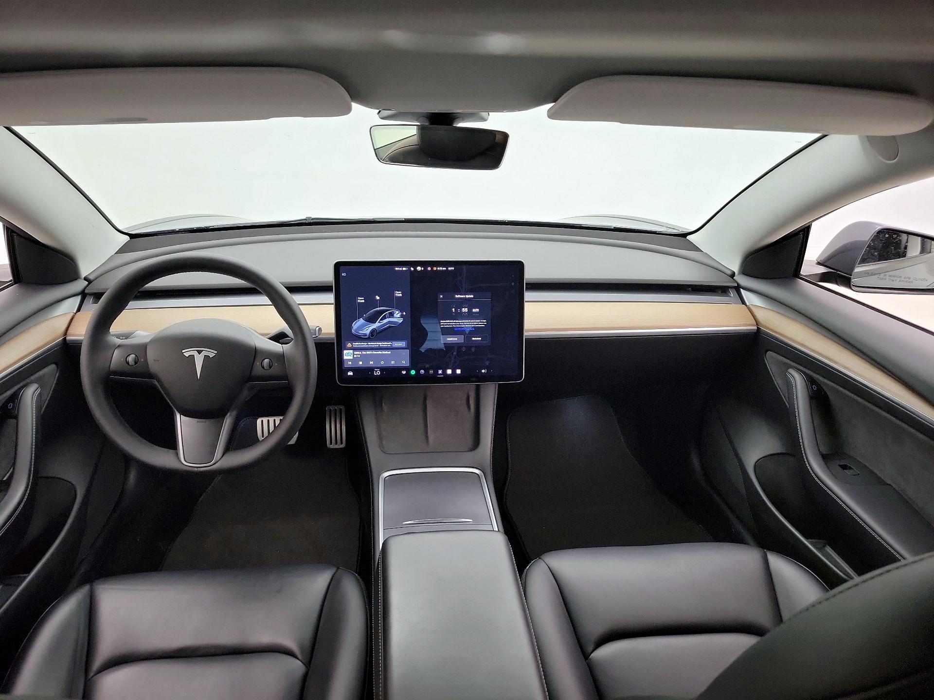 Thumbnail: 2022 Tesla Model 3 - 9