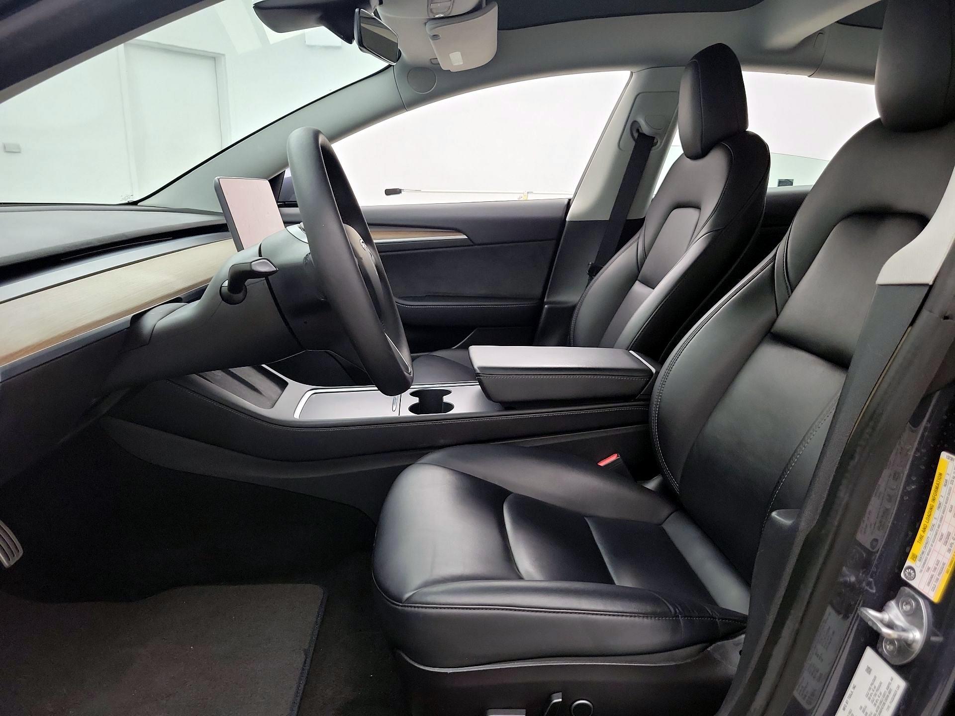 Thumbnail: 2022 Tesla Model 3 - 11