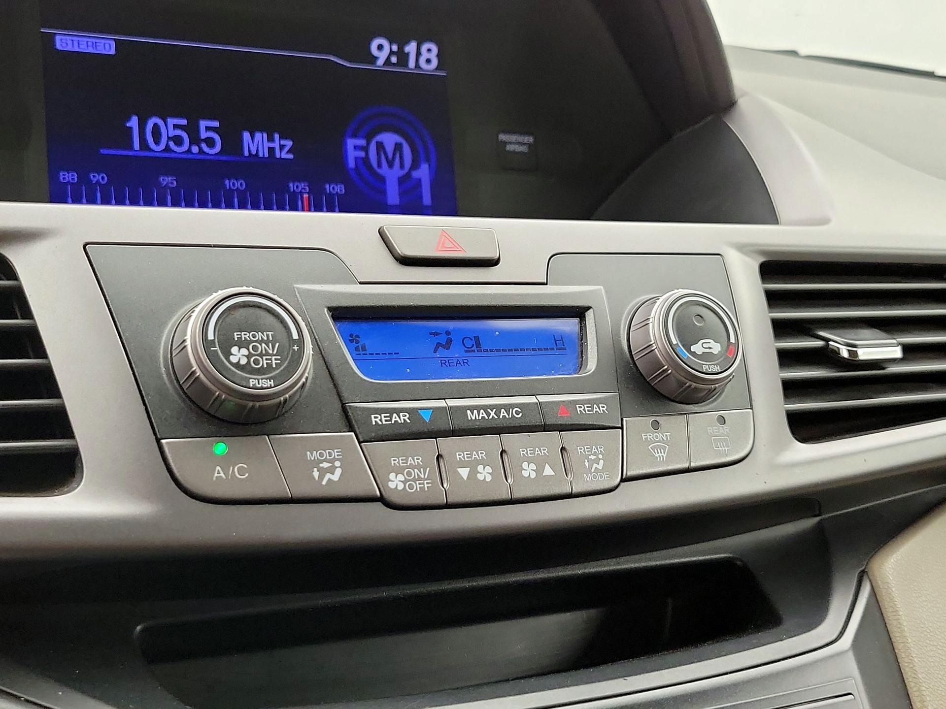 Thumbnail: 2013 Honda Odyssey - 16
