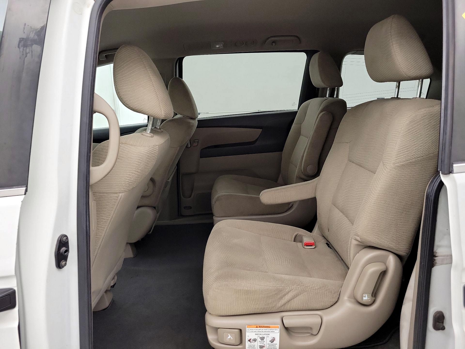 Thumbnail: 2013 Honda Odyssey - 19