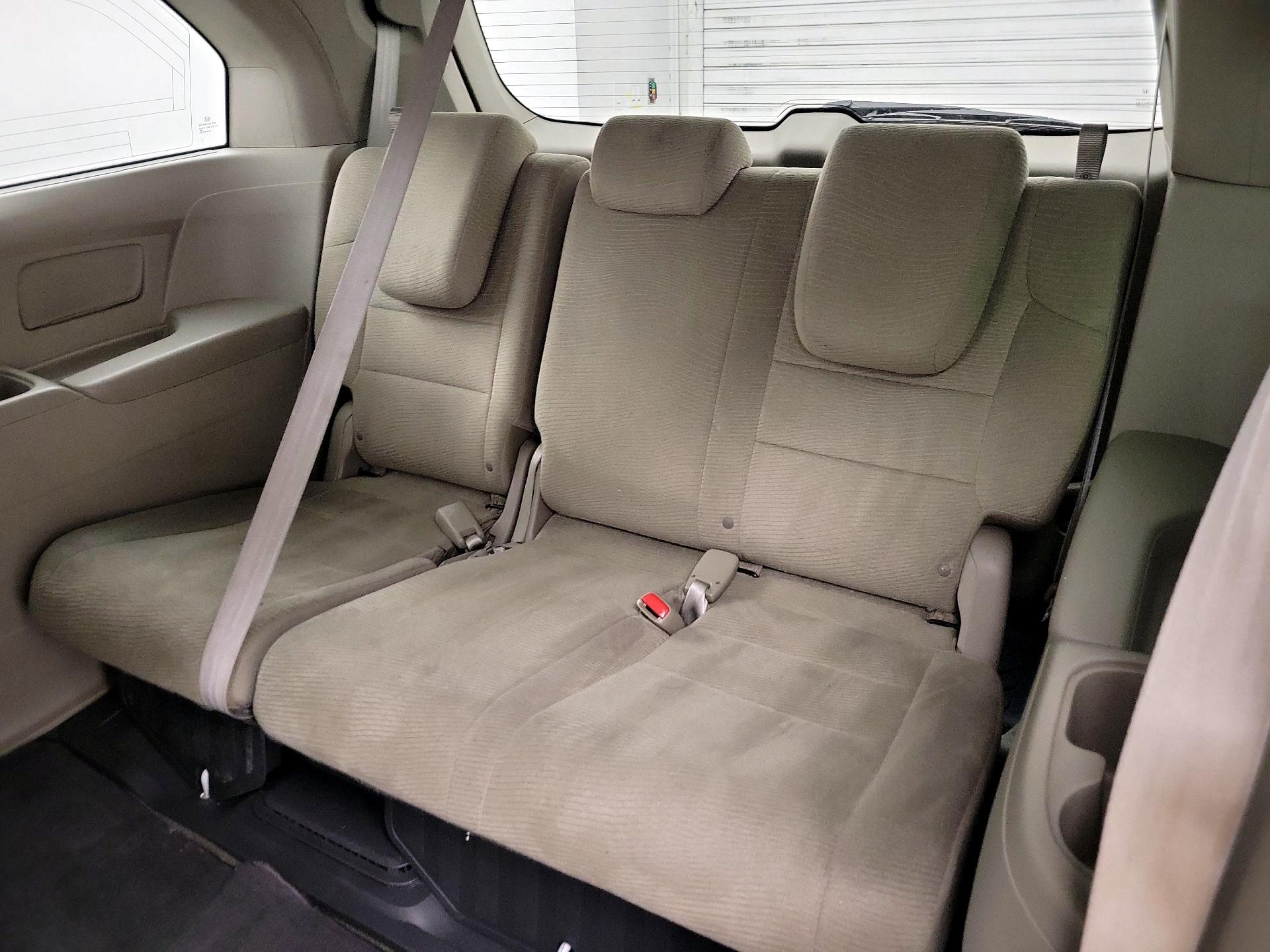 Thumbnail: 2013 Honda Odyssey - 20