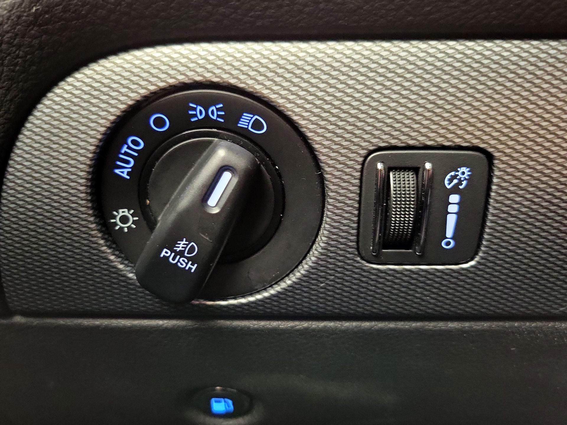 Thumbnail: 2019 Dodge Durango - 13