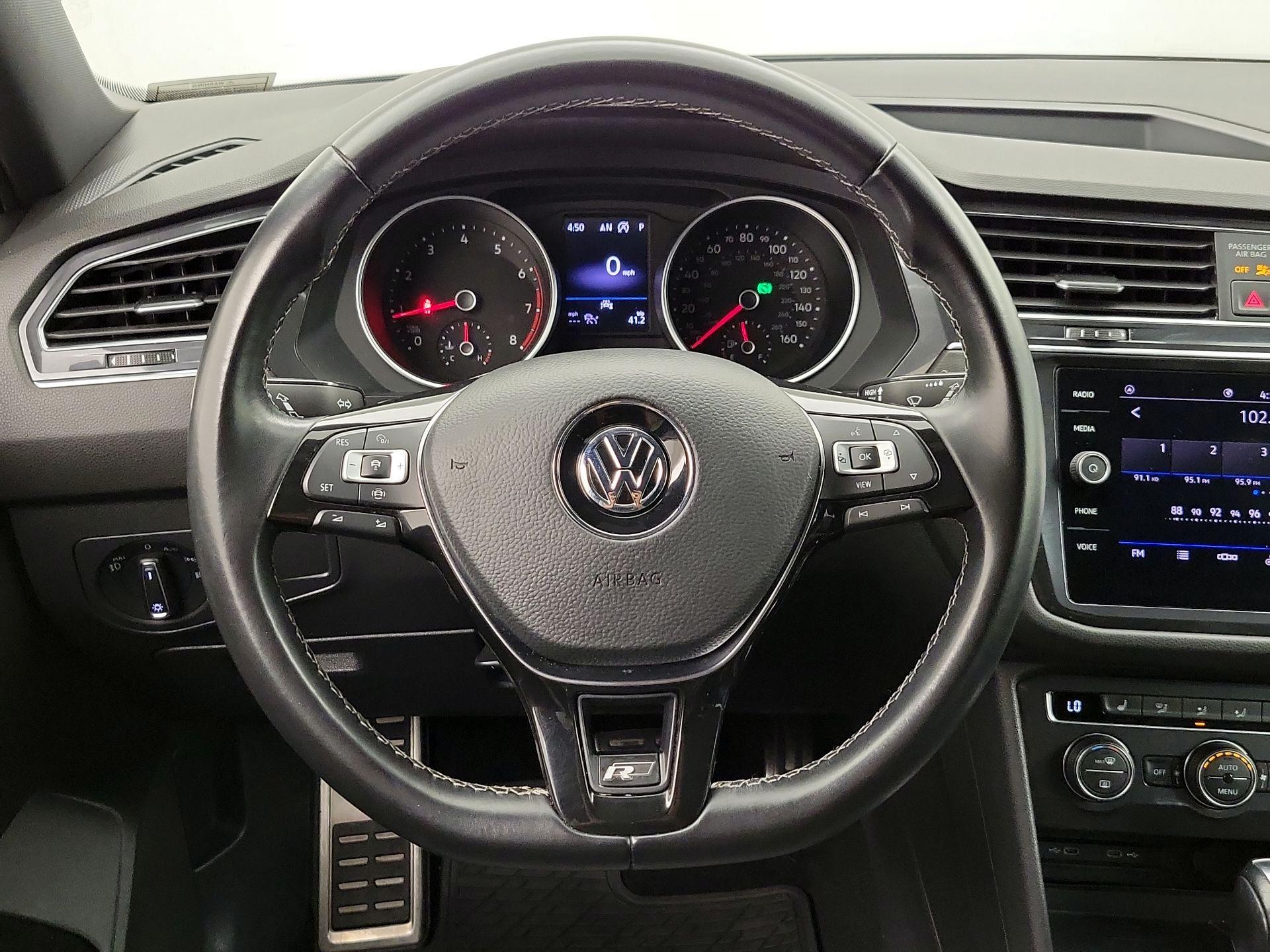 Thumbnail: 2021 Volkswagen Tiguan - 10