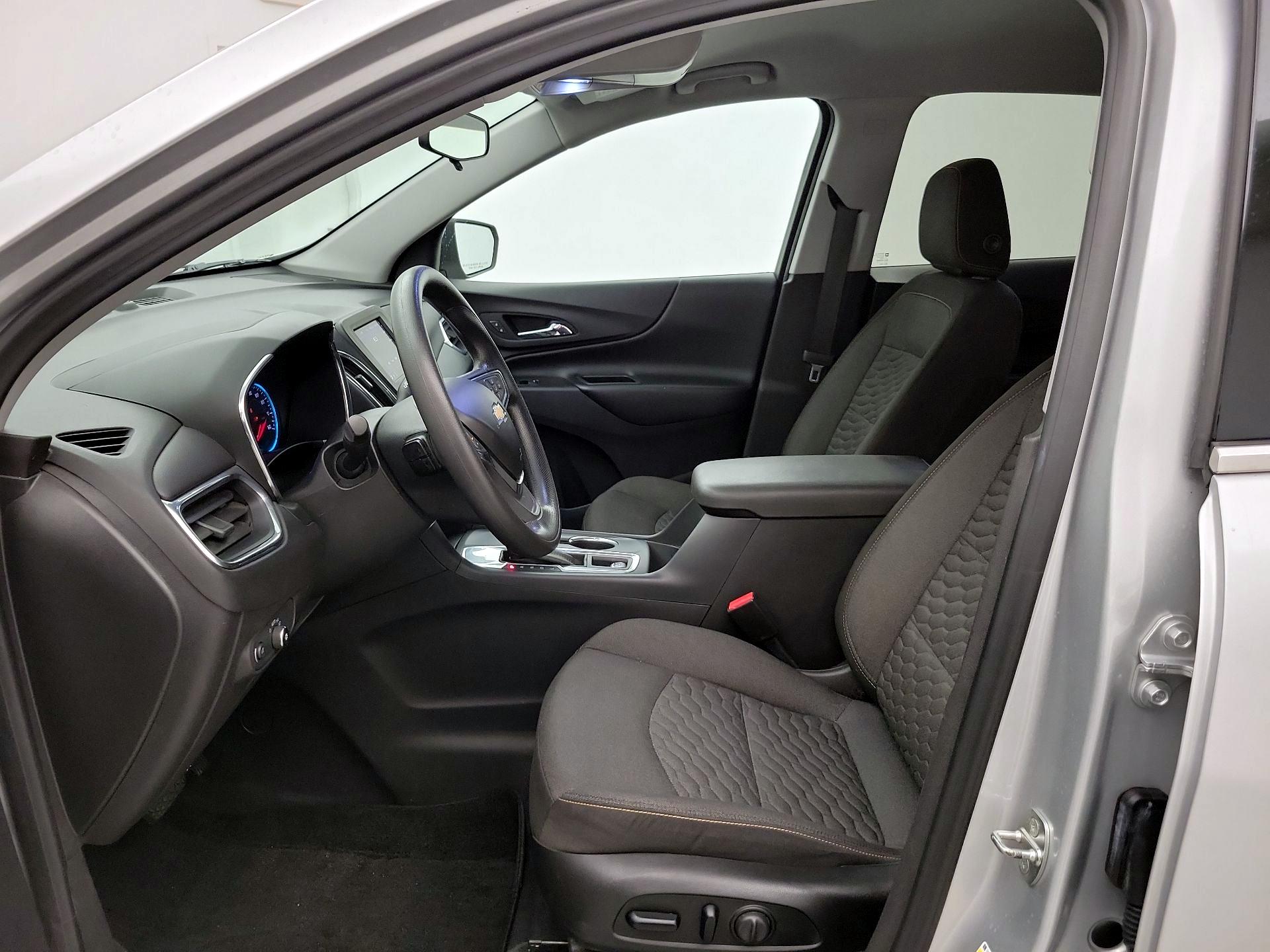 Thumbnail: 2020 Chevrolet Equinox - 11