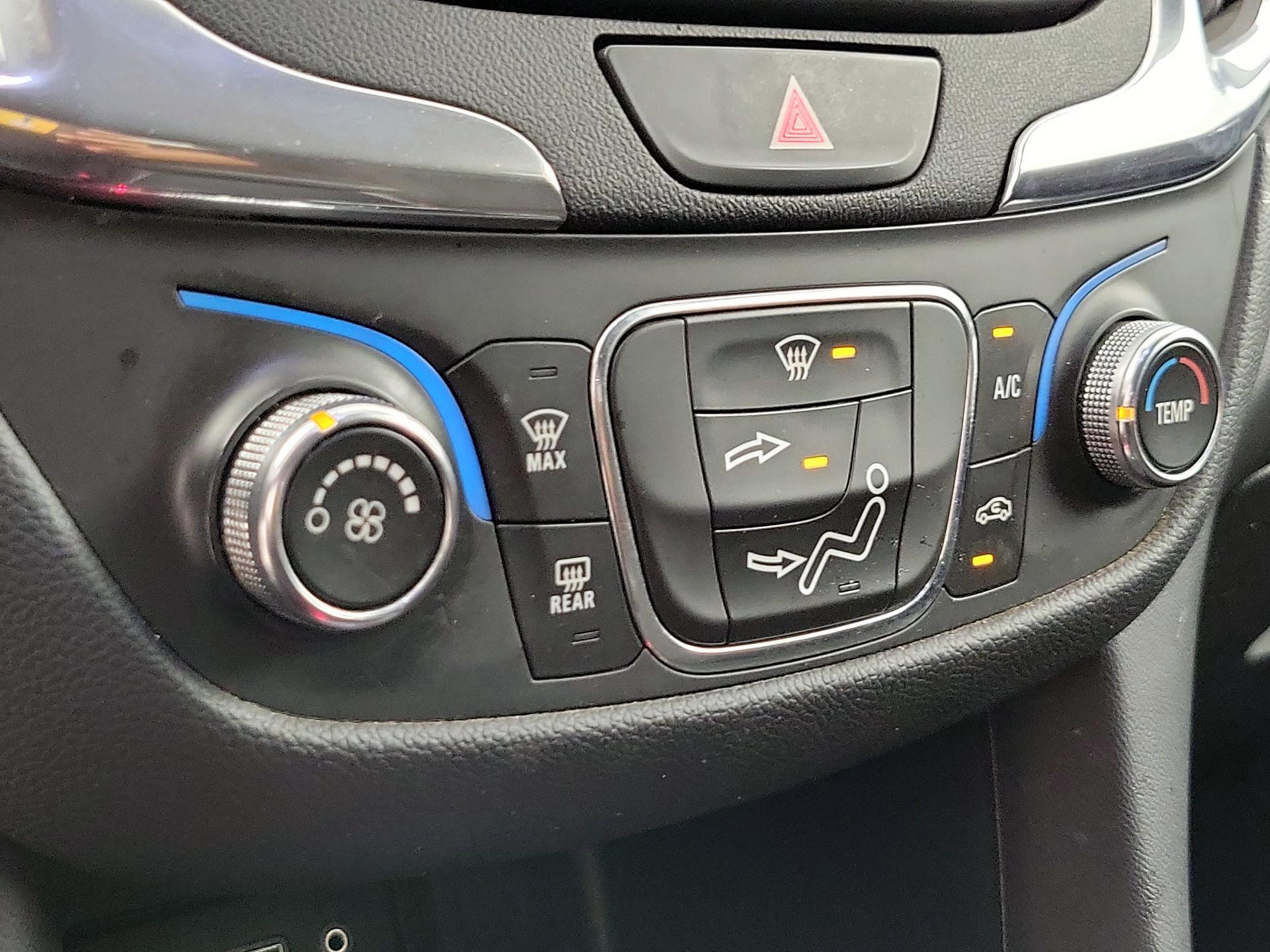 Thumbnail: 2020 Chevrolet Equinox - 16