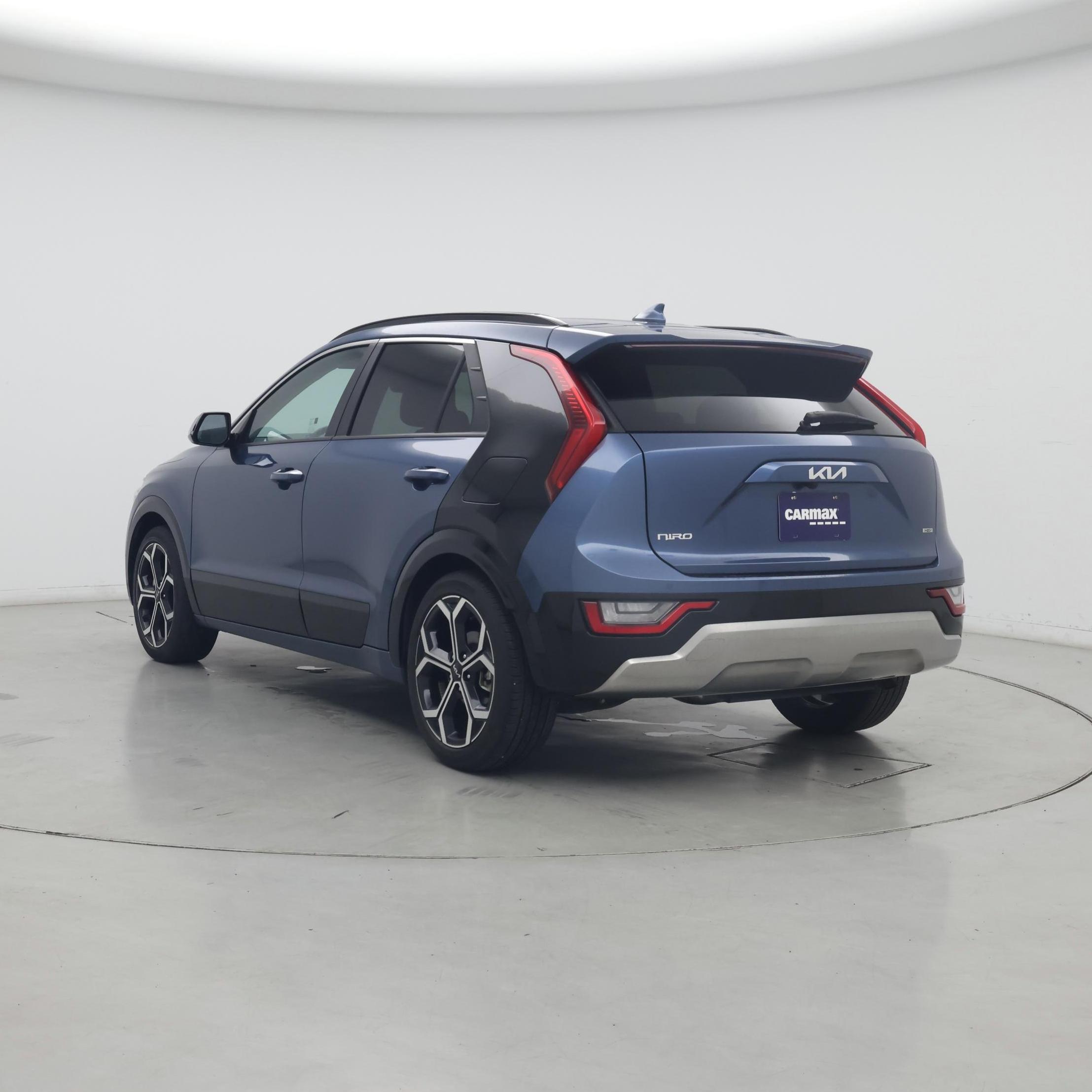 Thumbnail: 2023 Kia Niro - 2