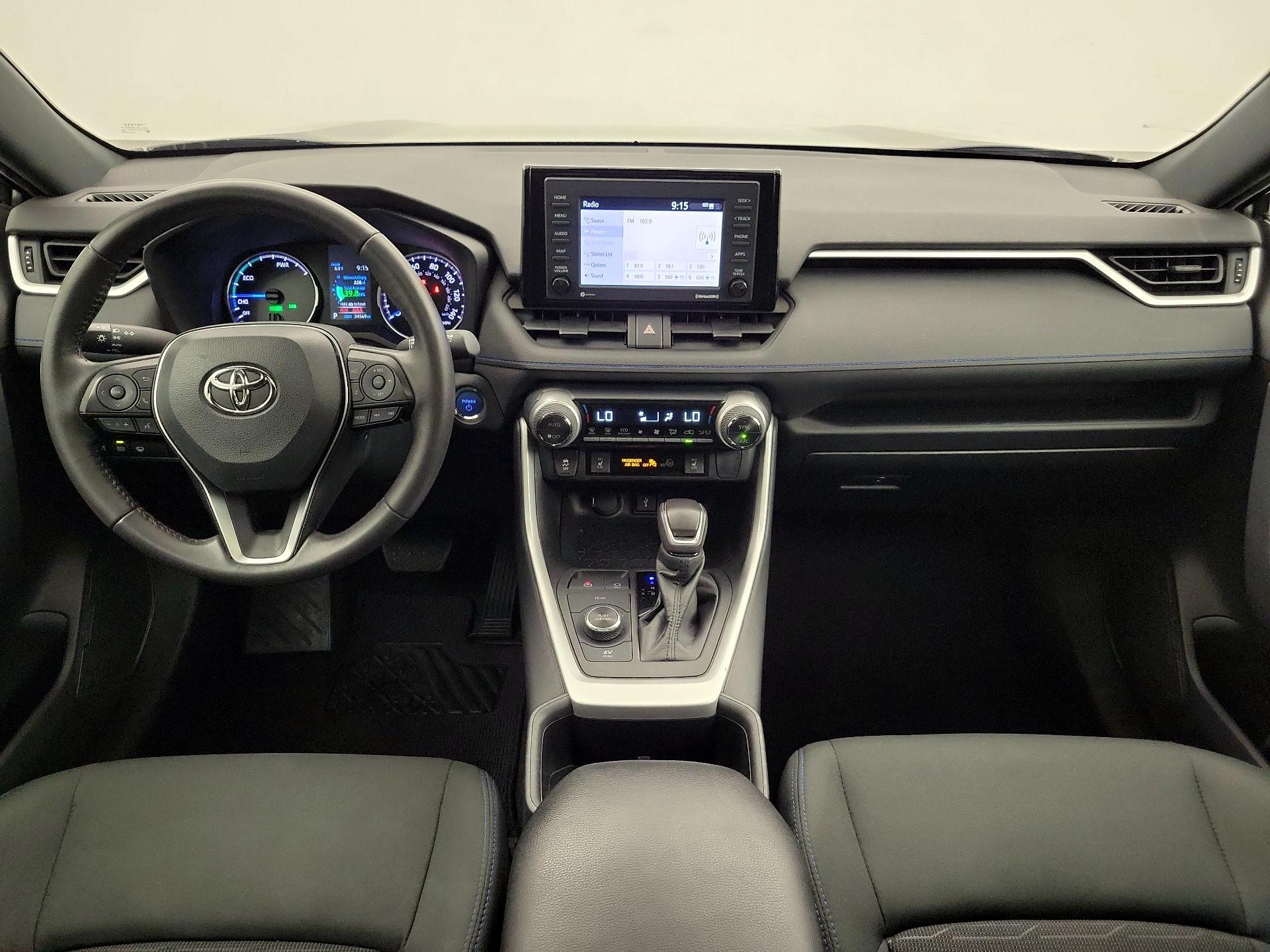Thumbnail: 2022 Toyota RAV4 - 9