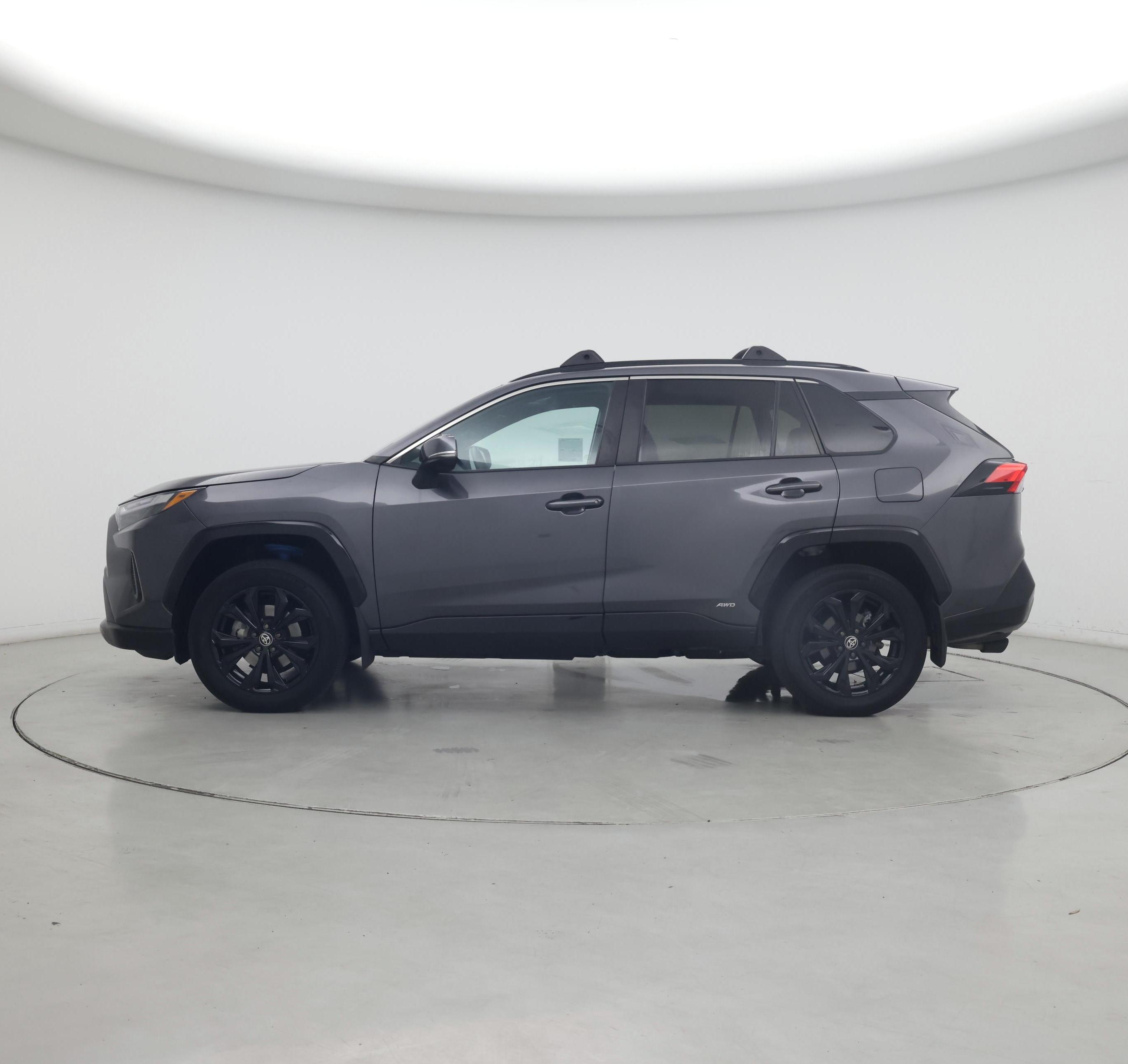Thumbnail: 2022 Toyota RAV4 - 3