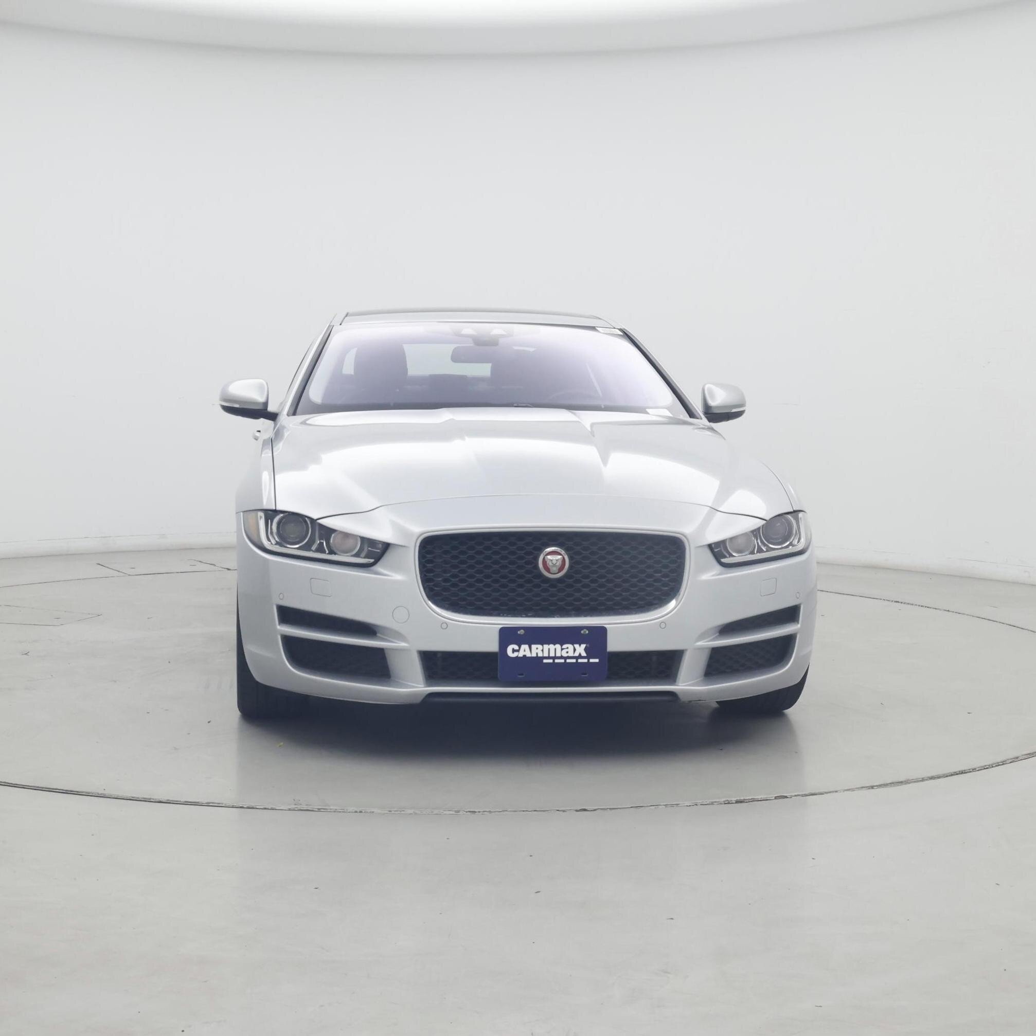 Thumbnail: 2017 Jaguar XE - 5