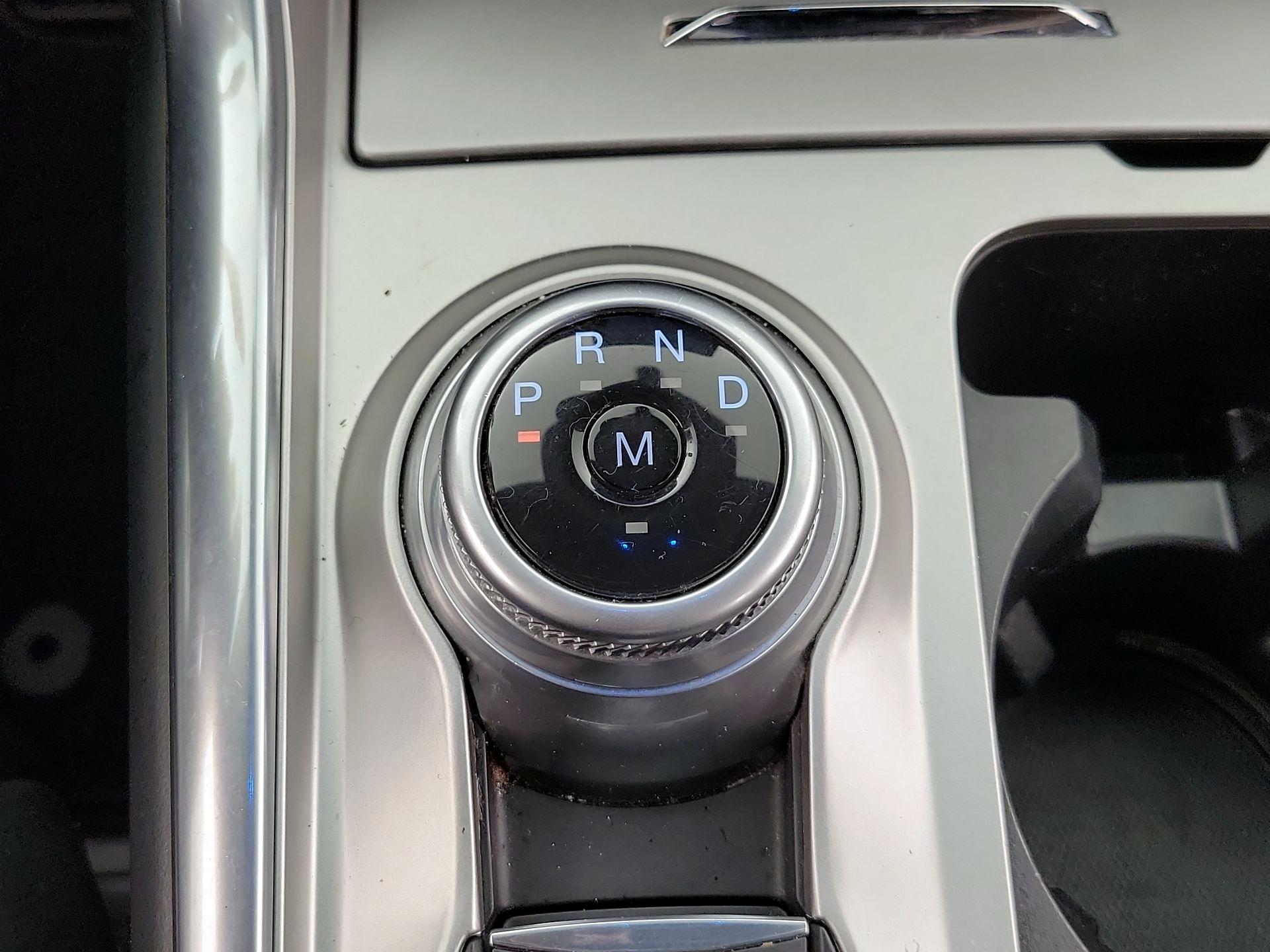 Thumbnail: 2020 Ford Explorer - 18