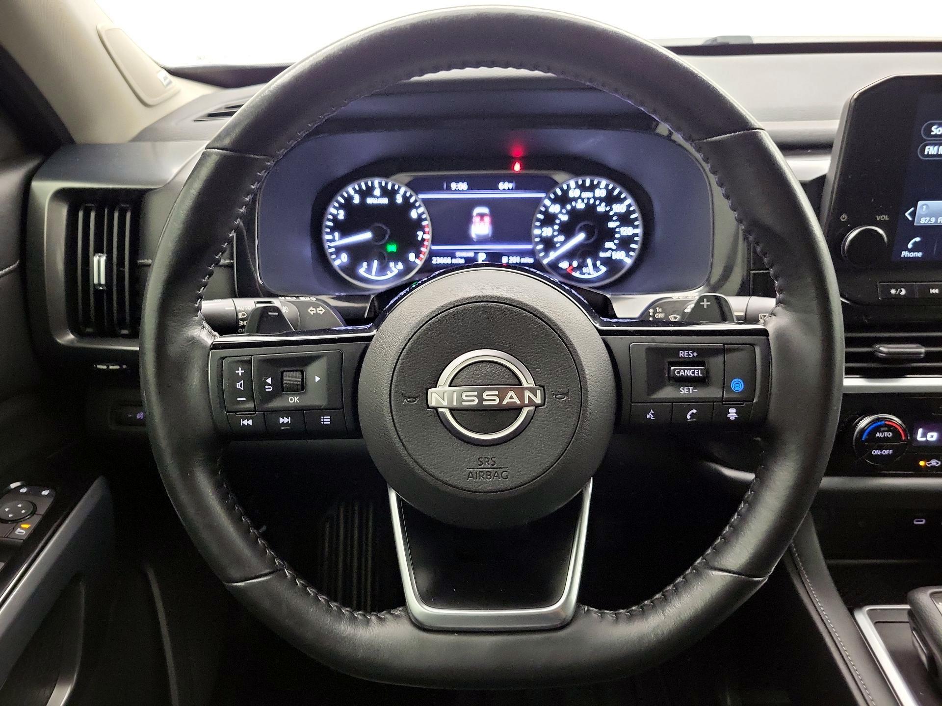 Thumbnail: 2022 Nissan Pathfinder - 10