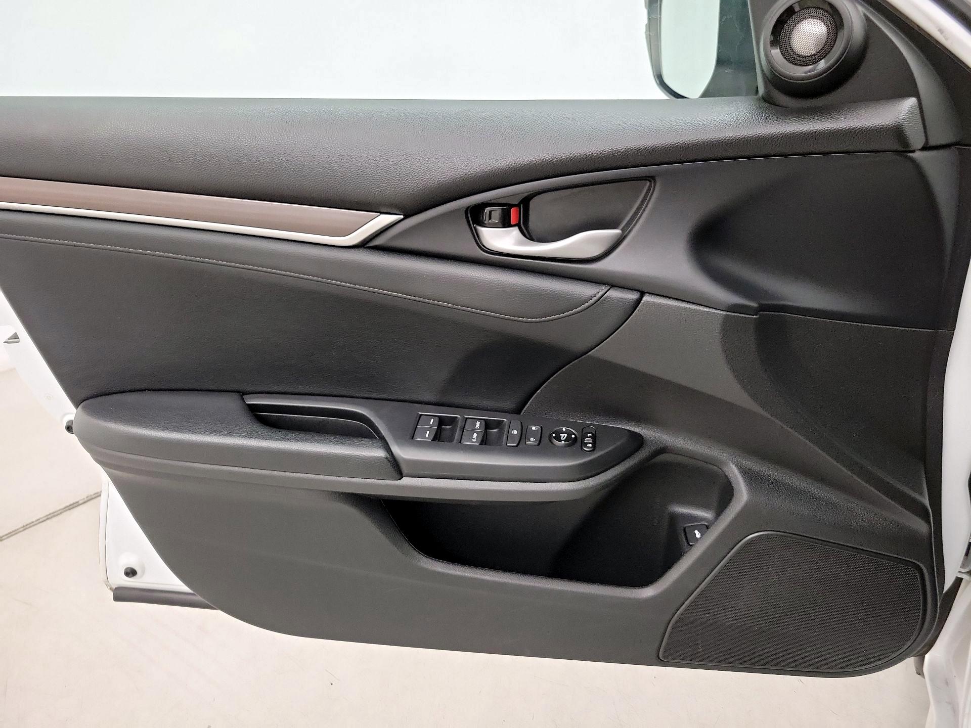 Thumbnail: 2020 Honda Civic - 12