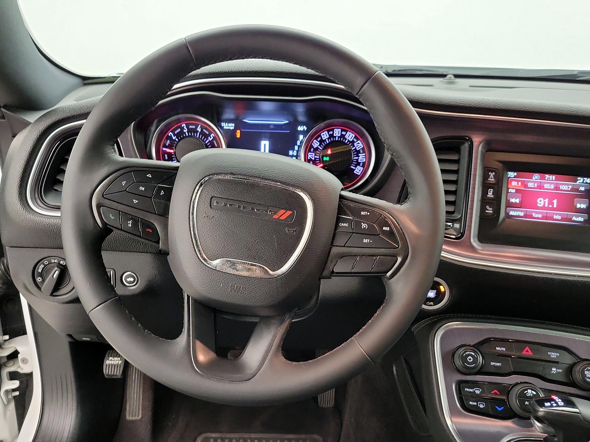 Thumbnail: 2017 Dodge Challenger - 10
