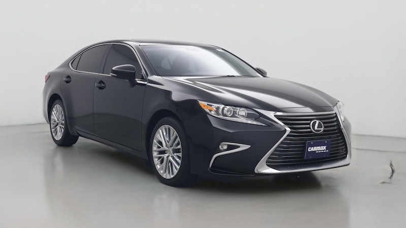 2016 Lexus ES 350 Hero Image