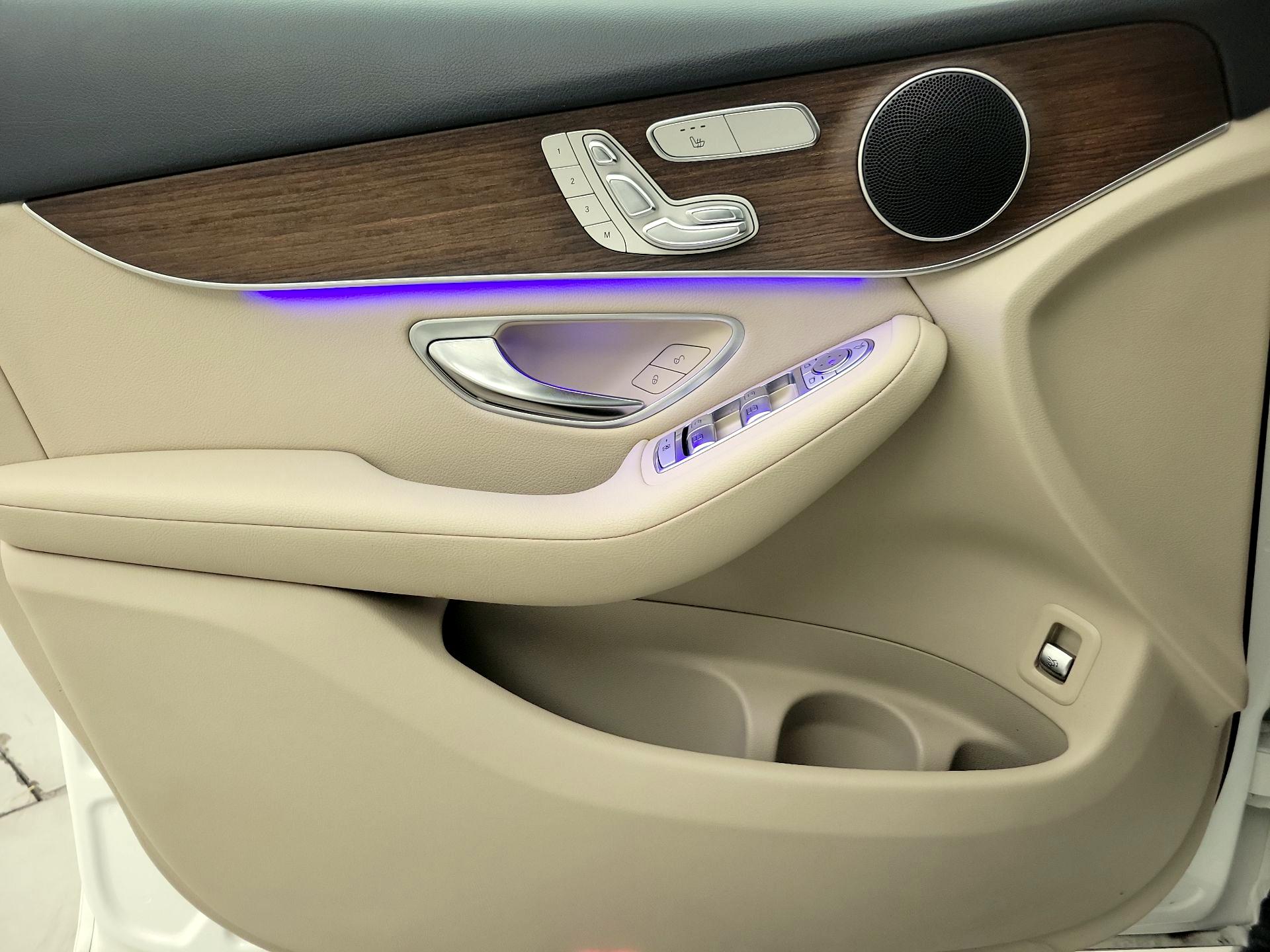 Thumbnail: 2021 Mercedes-Benz GLC - 12