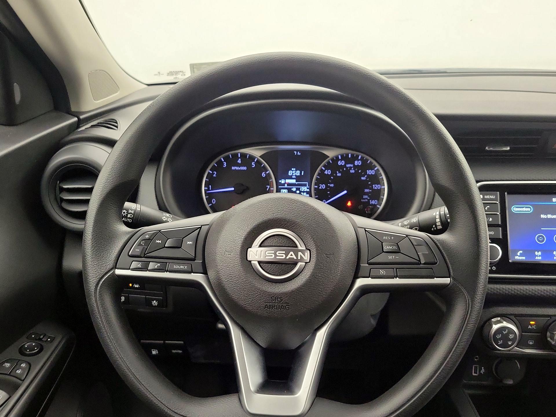 Thumbnail: 2022 Nissan Kicks - 10