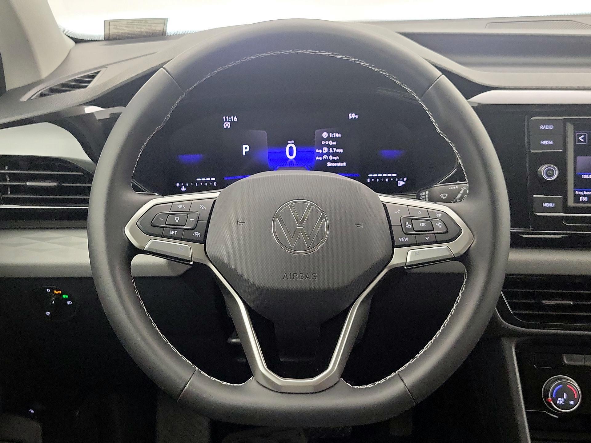 Thumbnail: 2024 Volkswagen Taos - 10