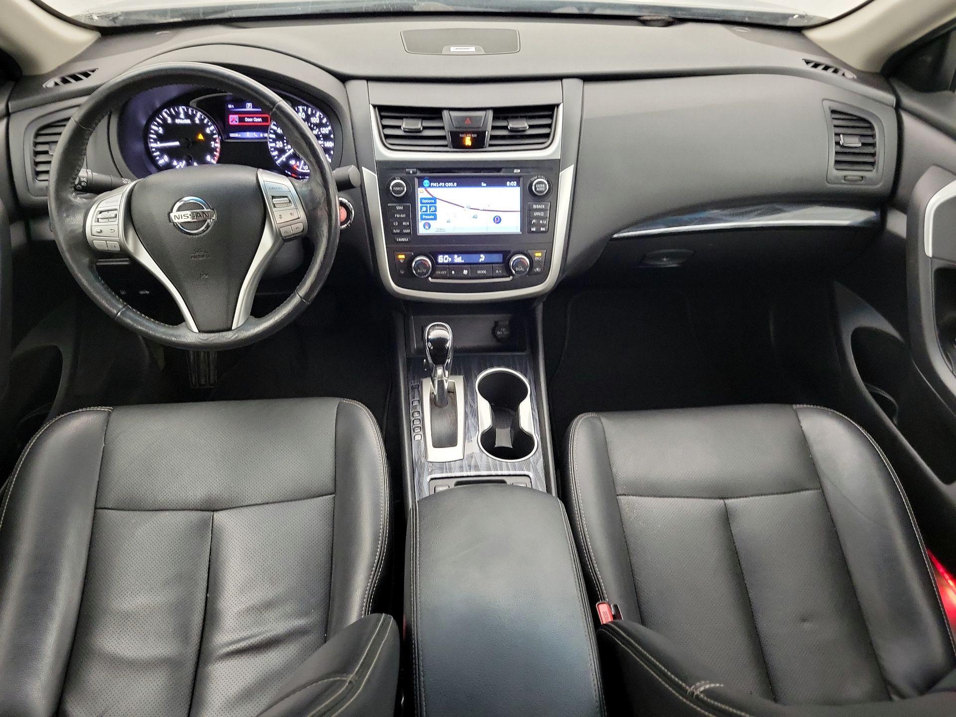 Thumbnail: 2017 Nissan Altima - 9