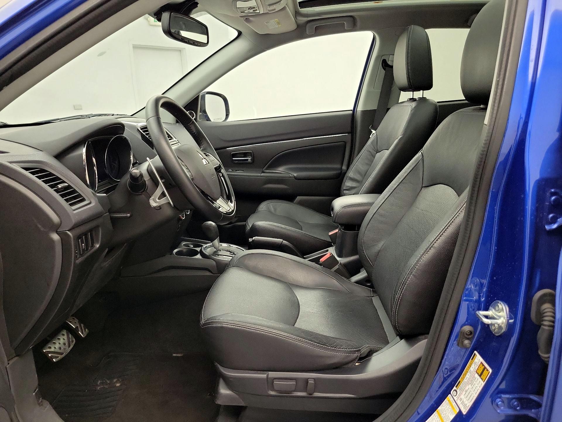 Thumbnail: 2016 Mitsubishi Outlander Sport - 11