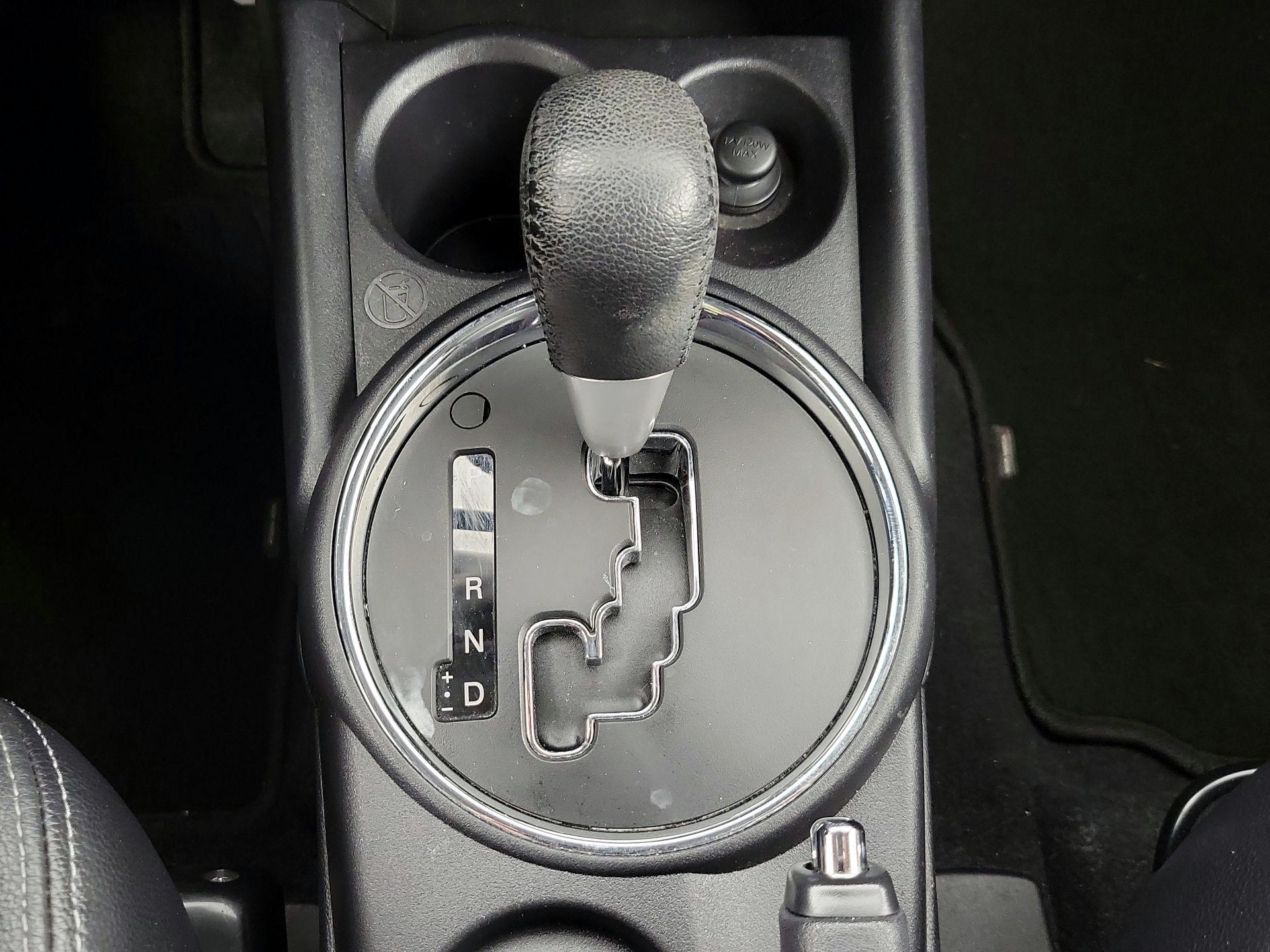 Thumbnail: 2016 Mitsubishi Outlander Sport - 18