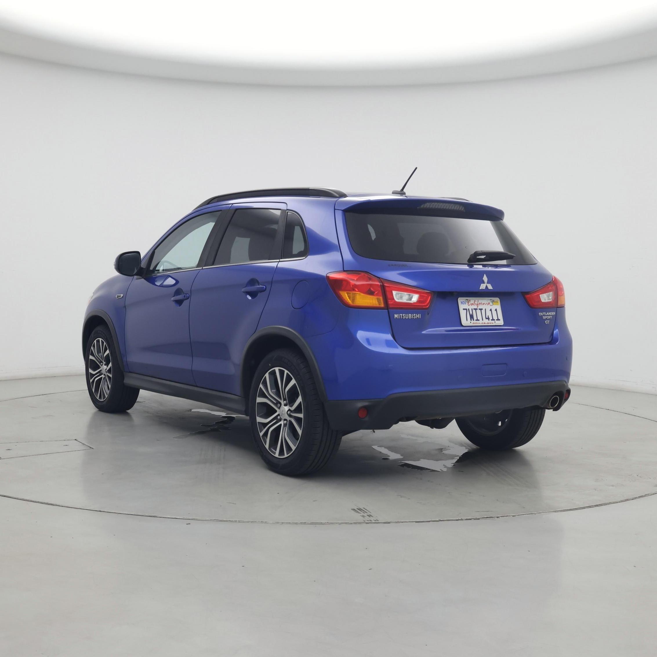 Thumbnail: 2016 Mitsubishi Outlander Sport - 2