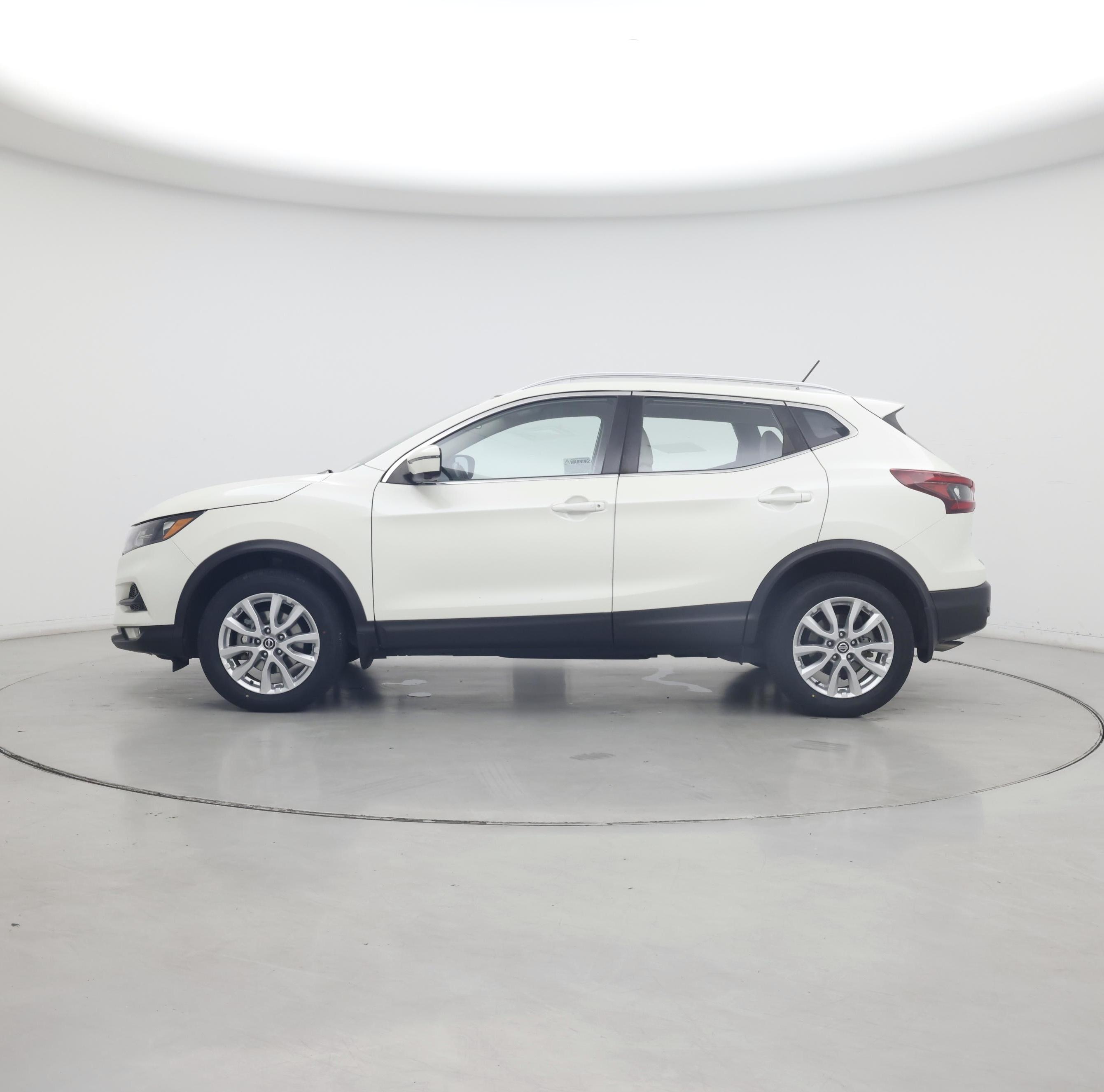 Thumbnail: 2022 Nissan Rogue - 3
