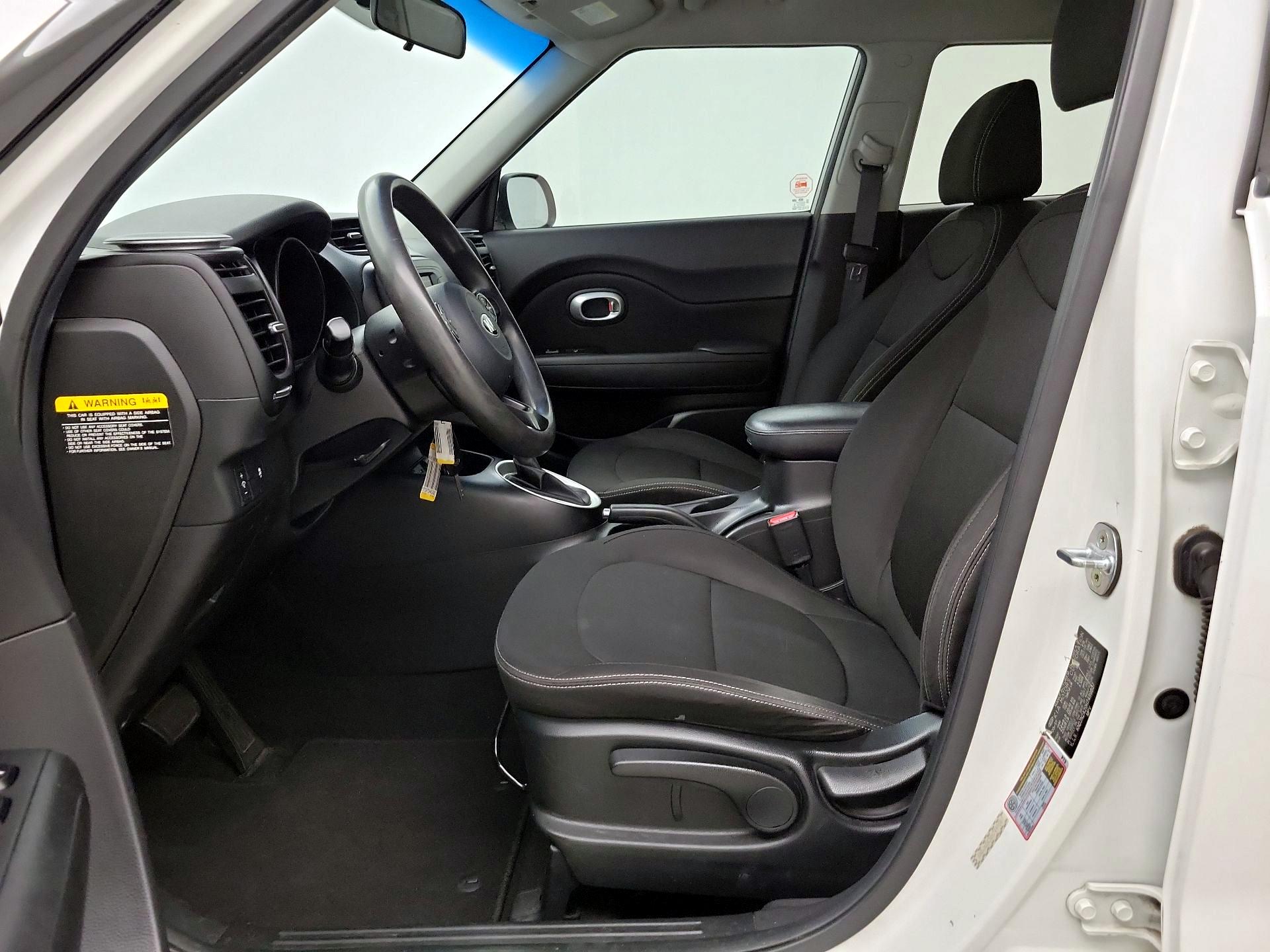 Thumbnail: 2017 Kia Soul - 11
