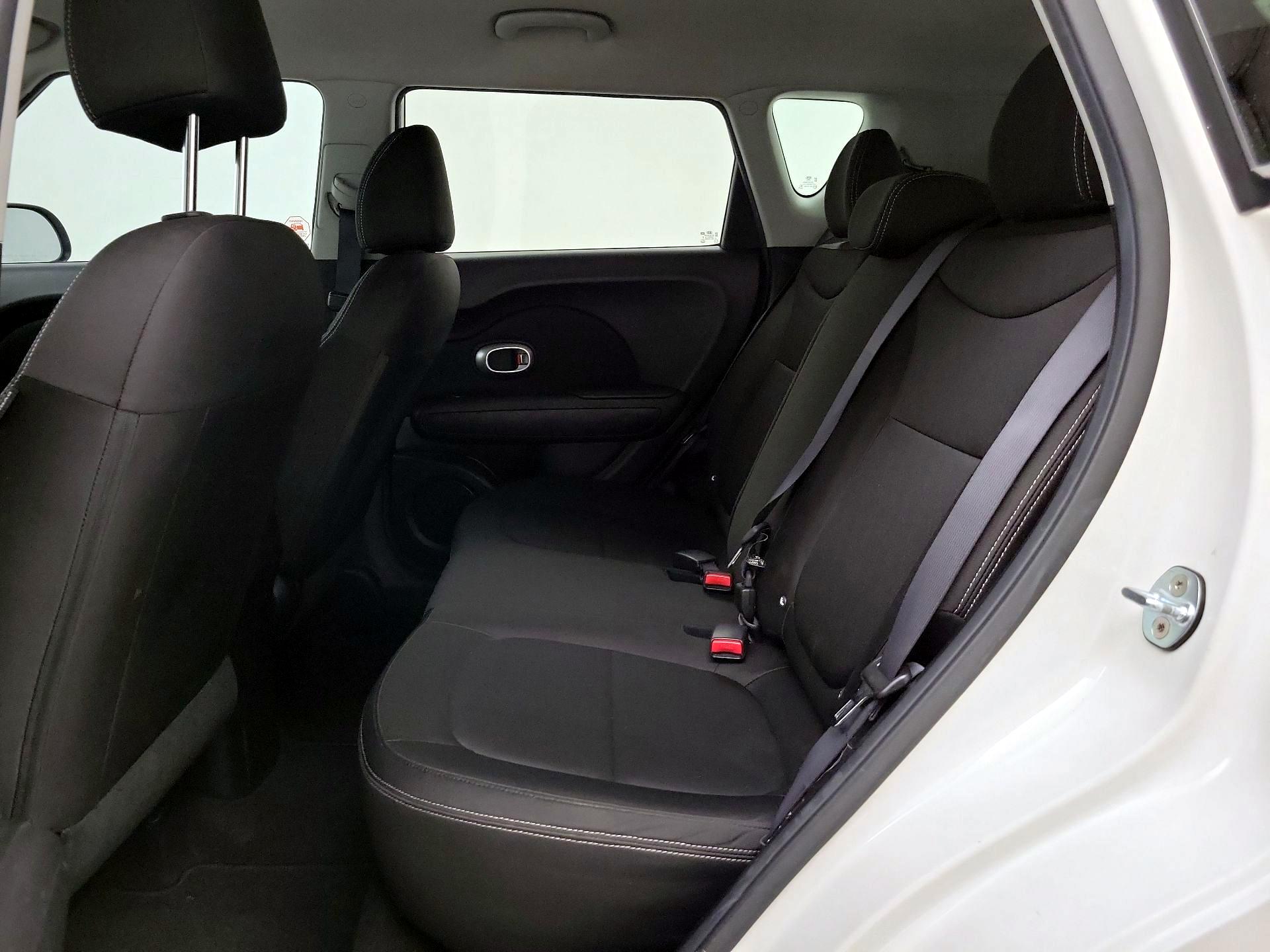 Thumbnail: 2017 Kia Soul - 18