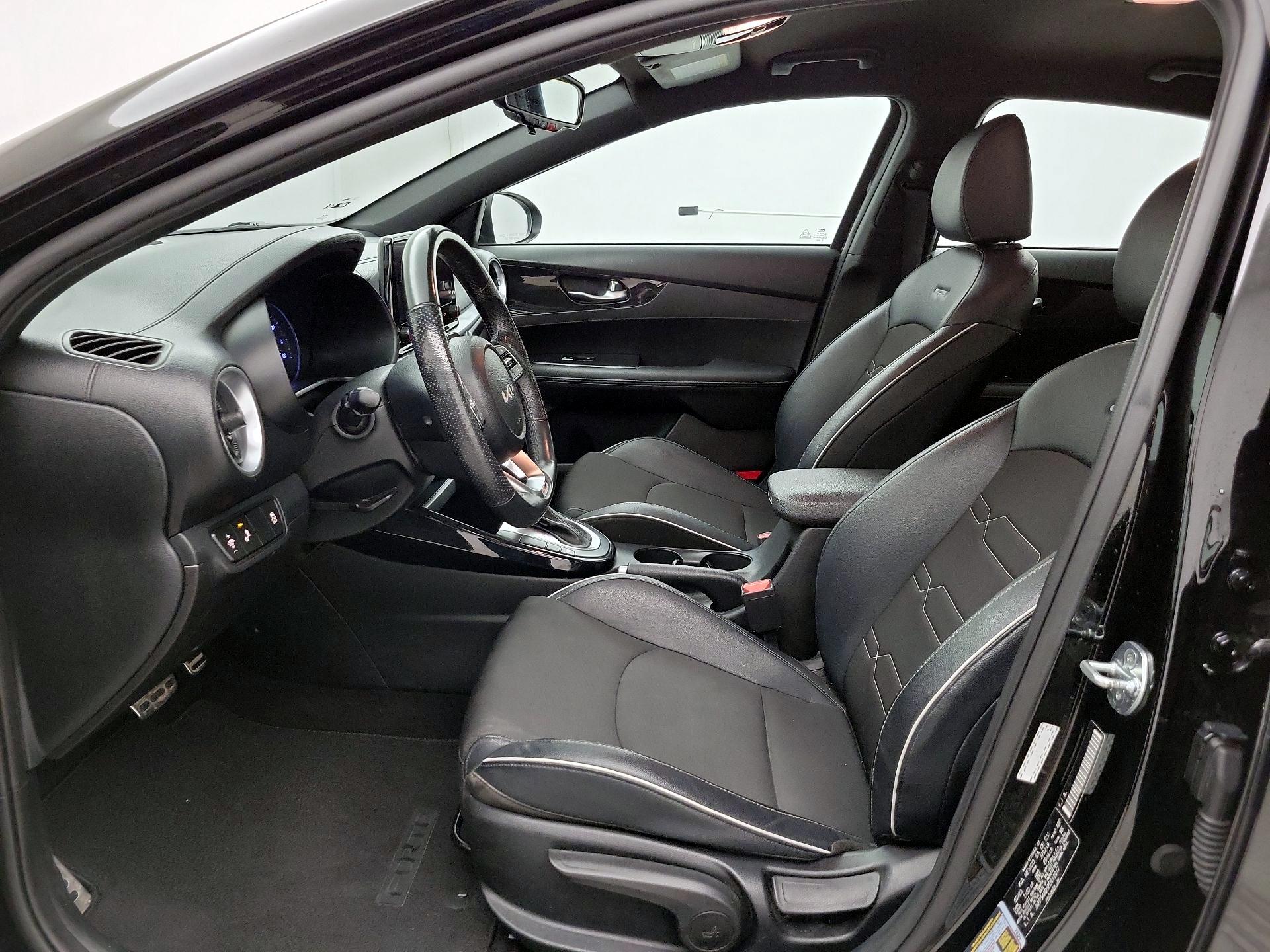 Thumbnail: 2023 Kia Forte - 11