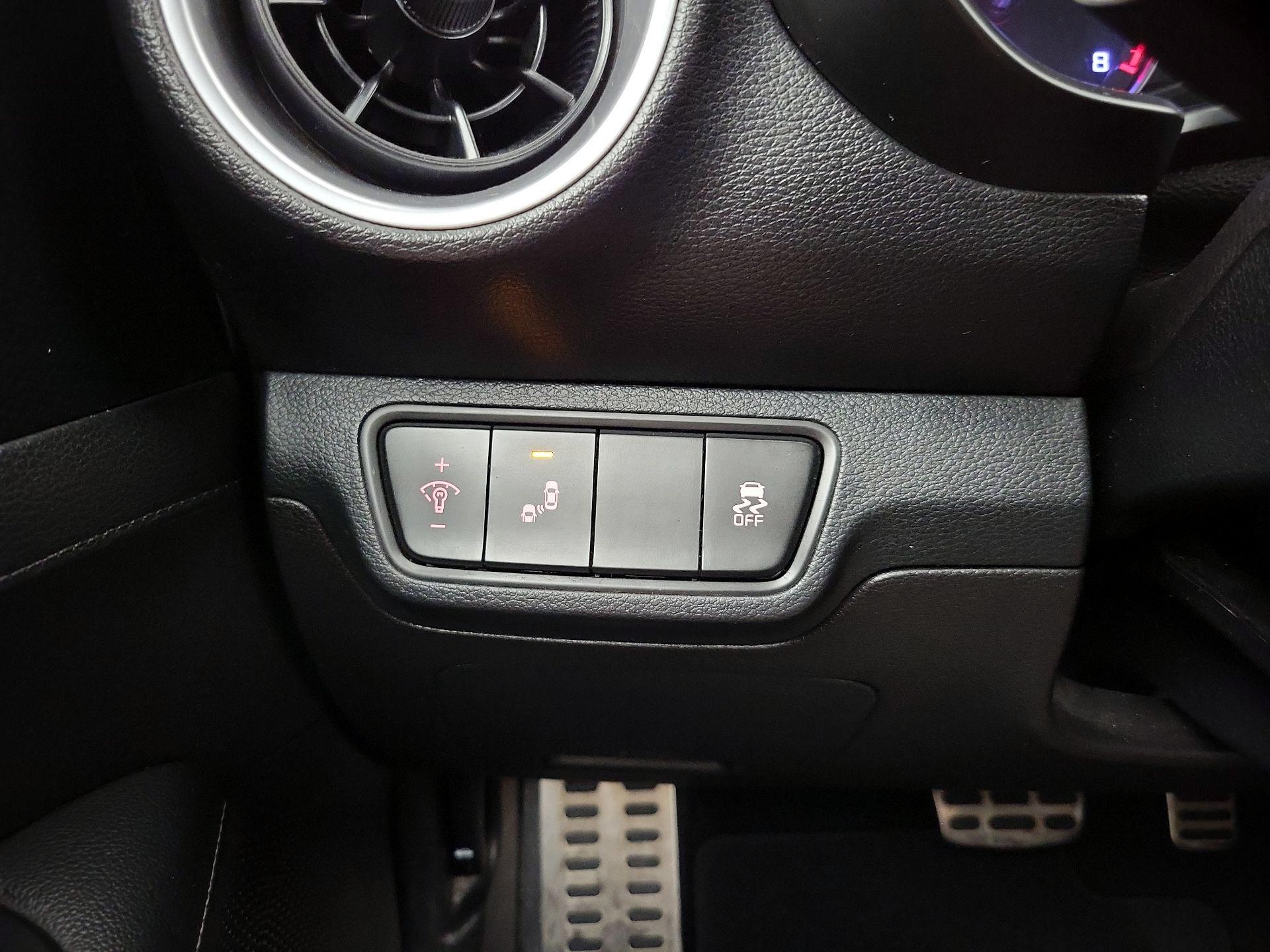 Thumbnail: 2023 Kia Forte - 13