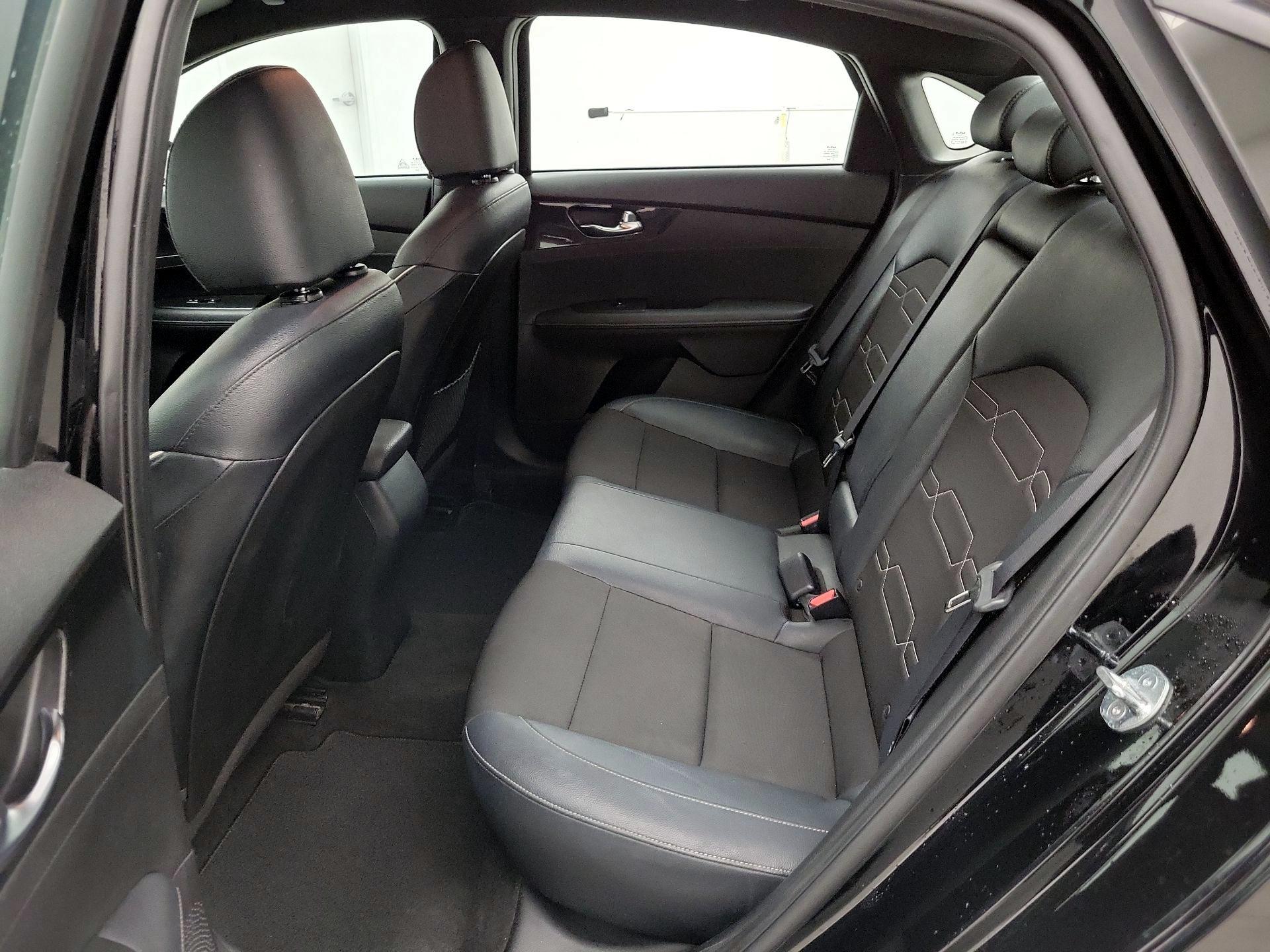 Thumbnail: 2023 Kia Forte - 18