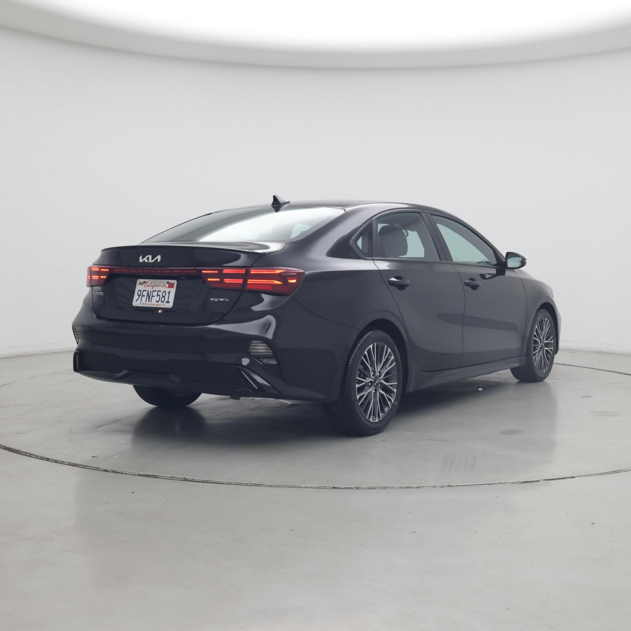 Thumbnail: 2023 Kia Forte - 8