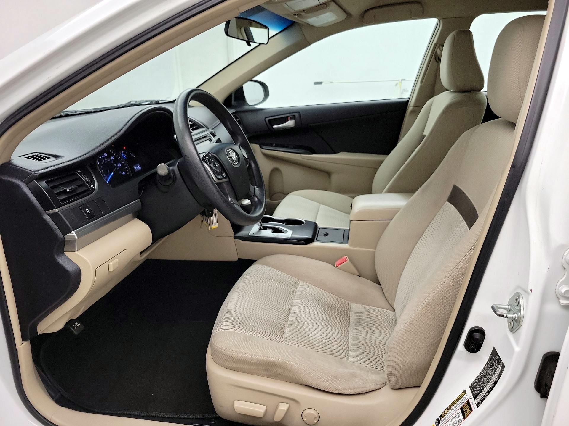 Thumbnail: 2013 Toyota Camry - 11